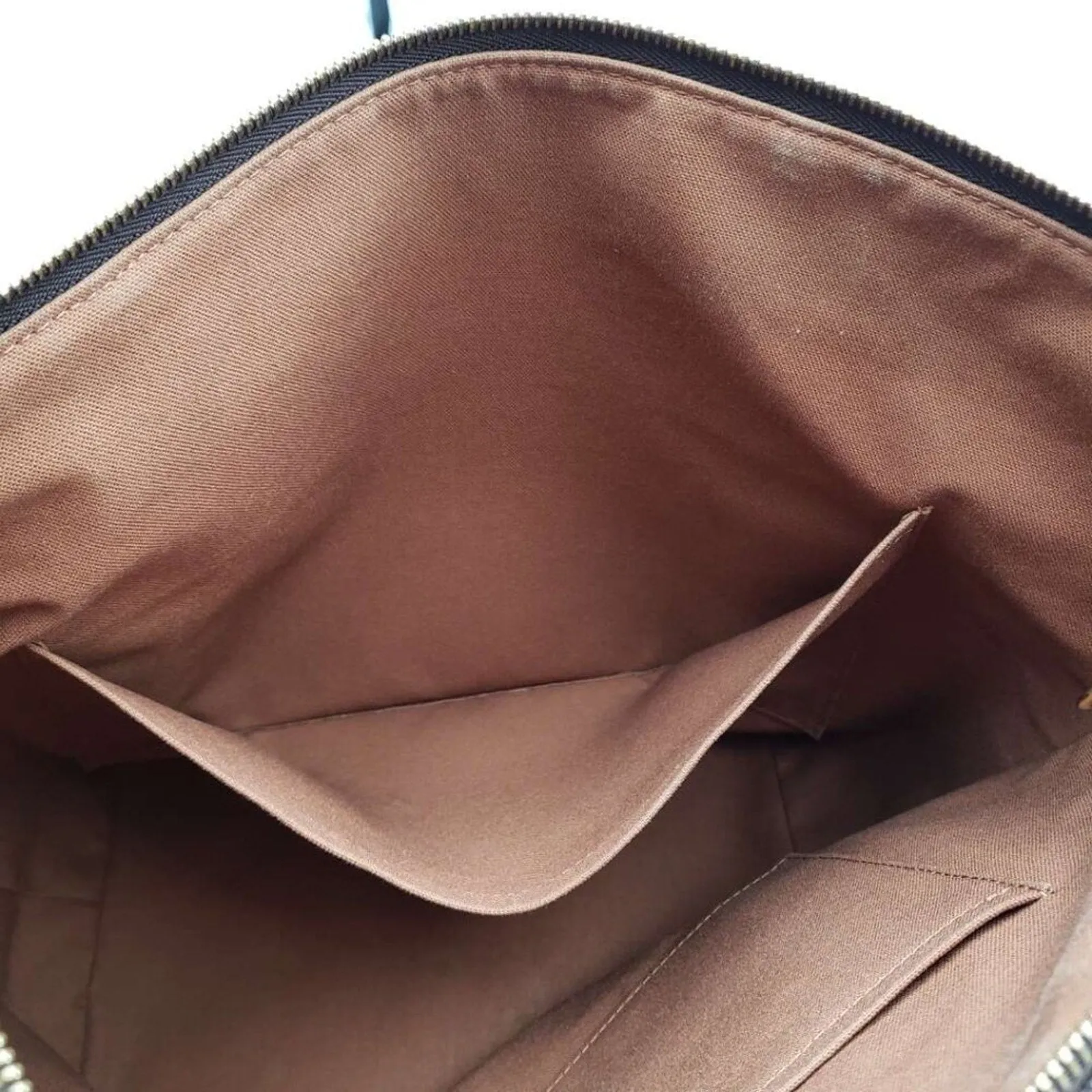 100% Authentic Louis Vuitton Totally MM Brown Monogram Shoulder Bag