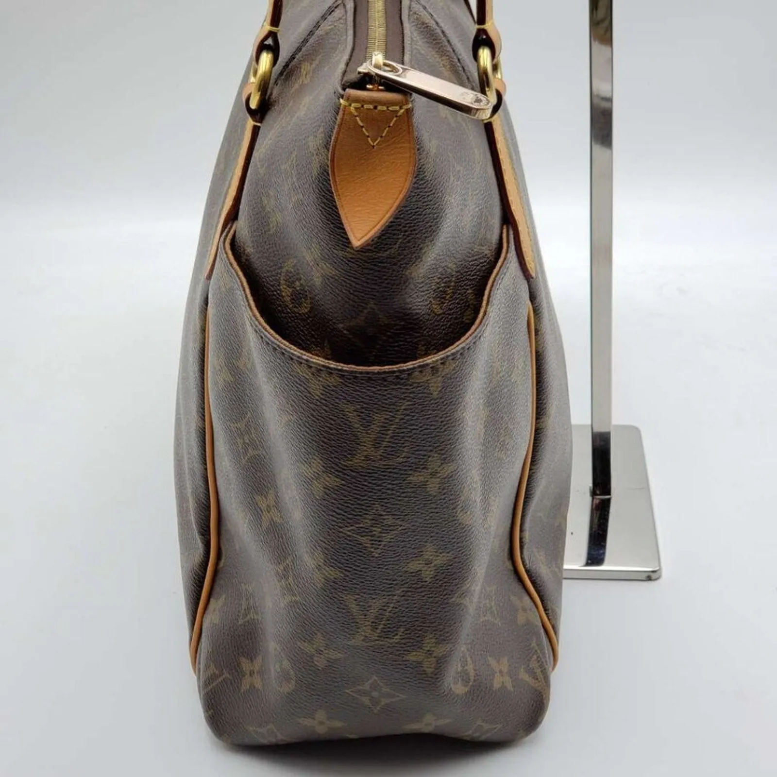 100% Authentic Louis Vuitton Totally MM Brown Monogram Shoulder Bag