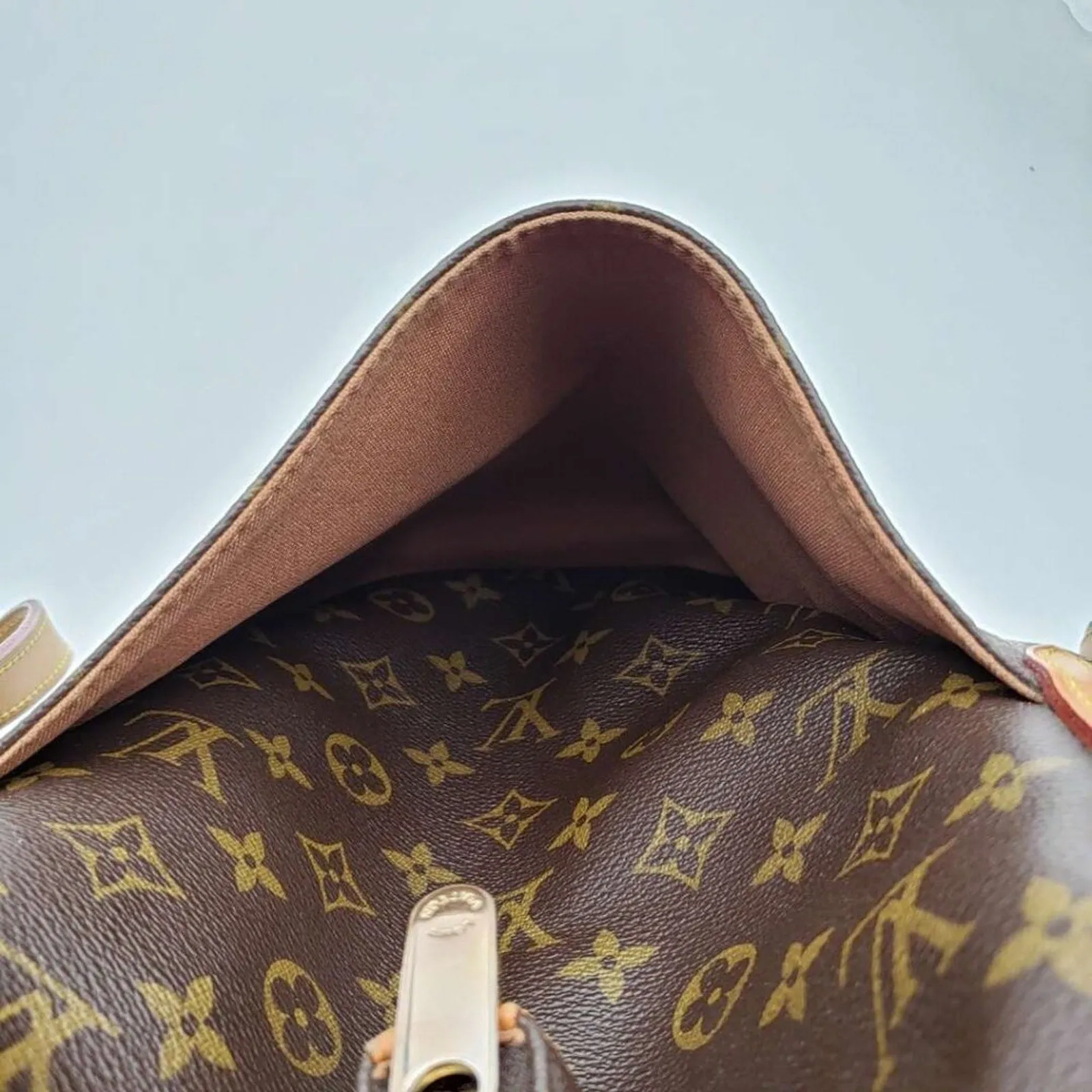 100% Authentic Louis Vuitton Totally MM Brown Monogram Shoulder Bag