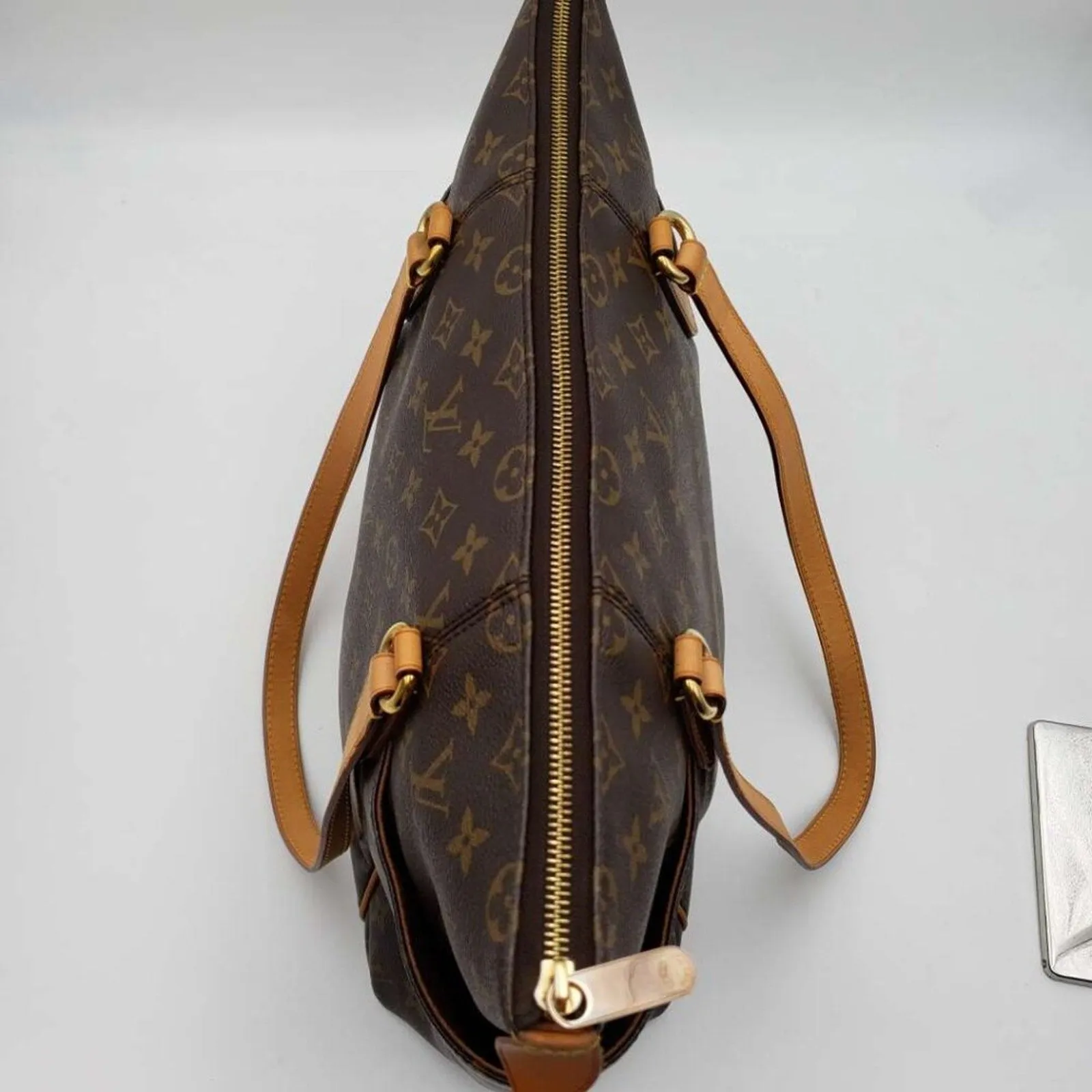 100% Authentic Louis Vuitton Totally MM Brown Monogram Shoulder Bag