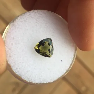 1.09 CT GREEN TOURMALINE