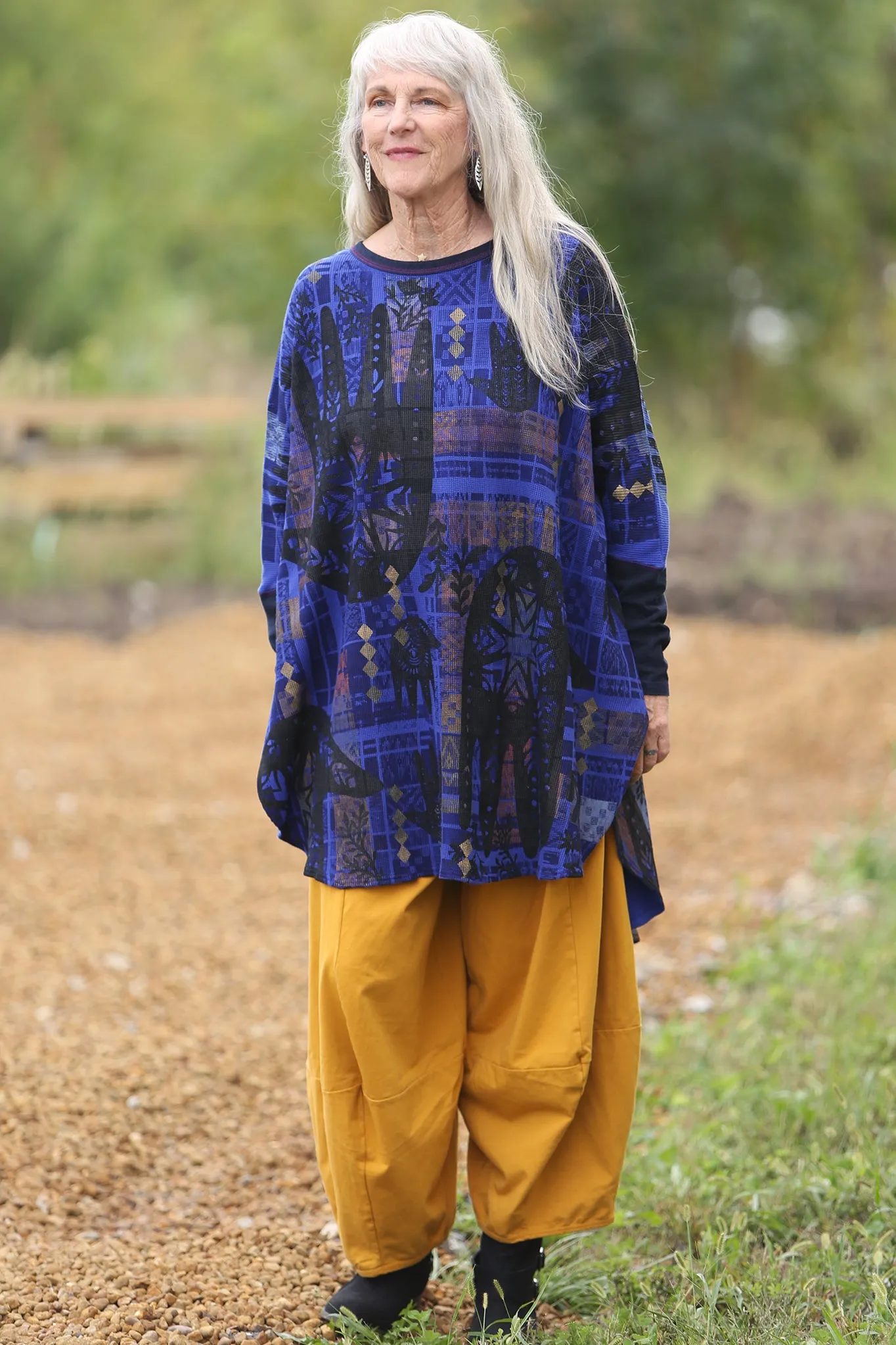 2251 Natural City Tunic Blue Spectrum with contrast thread-P