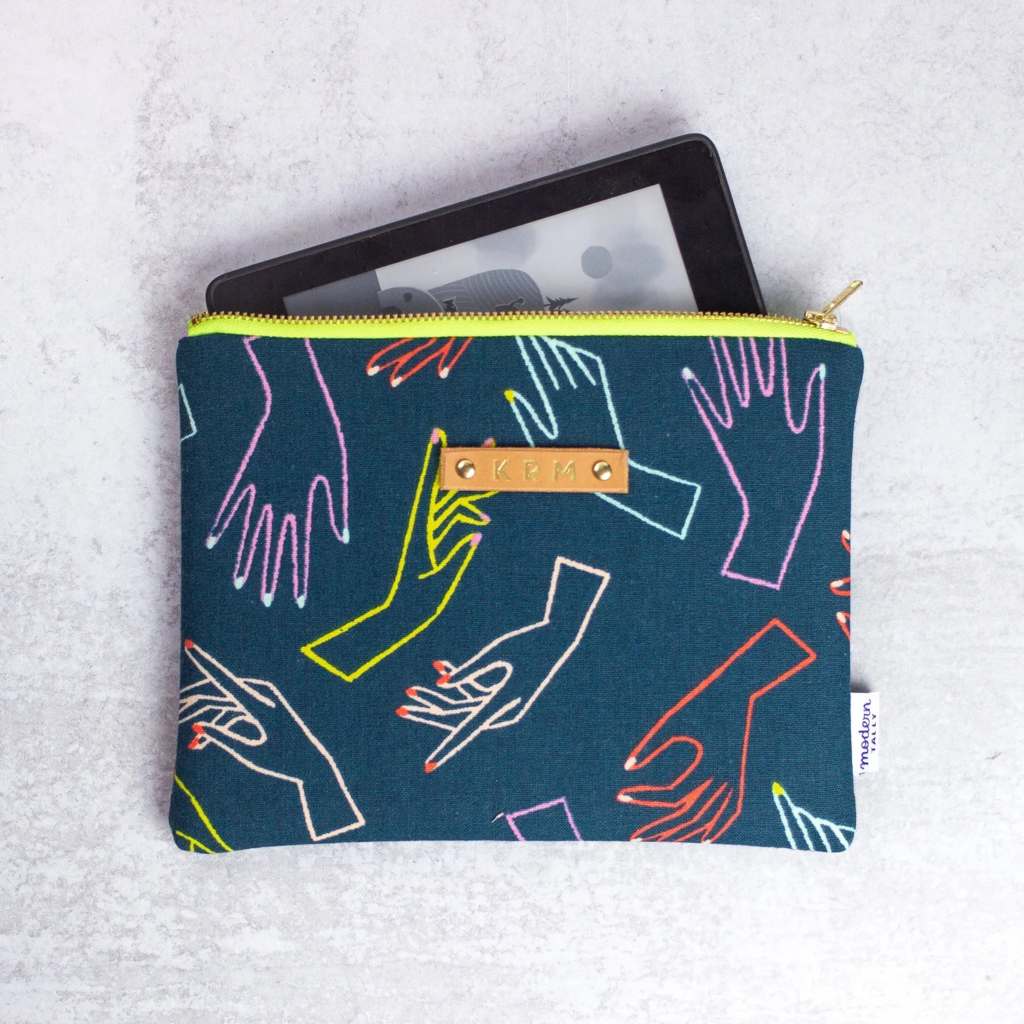 Adorn e-Reader Case