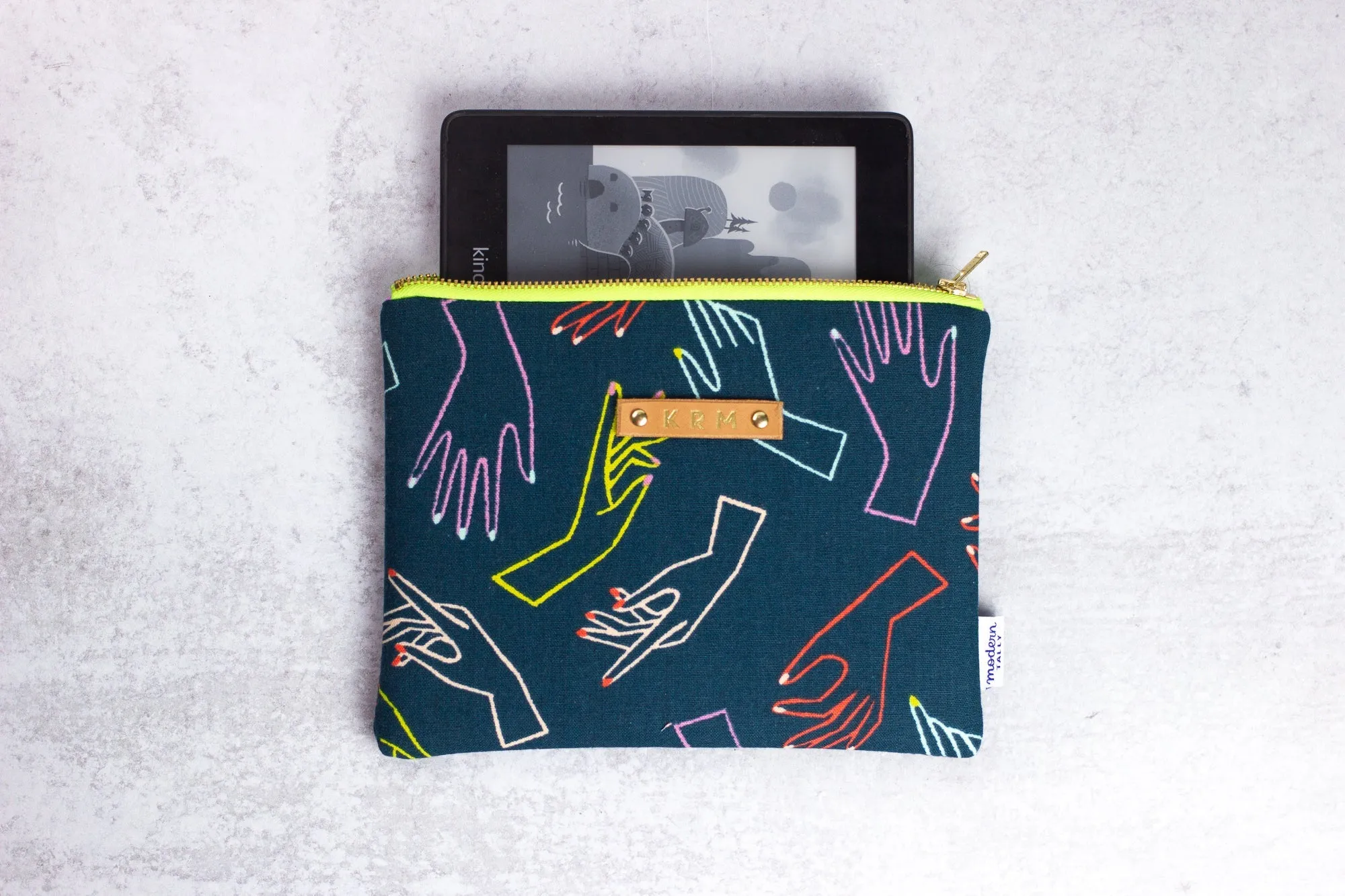 Adorn e-Reader Case