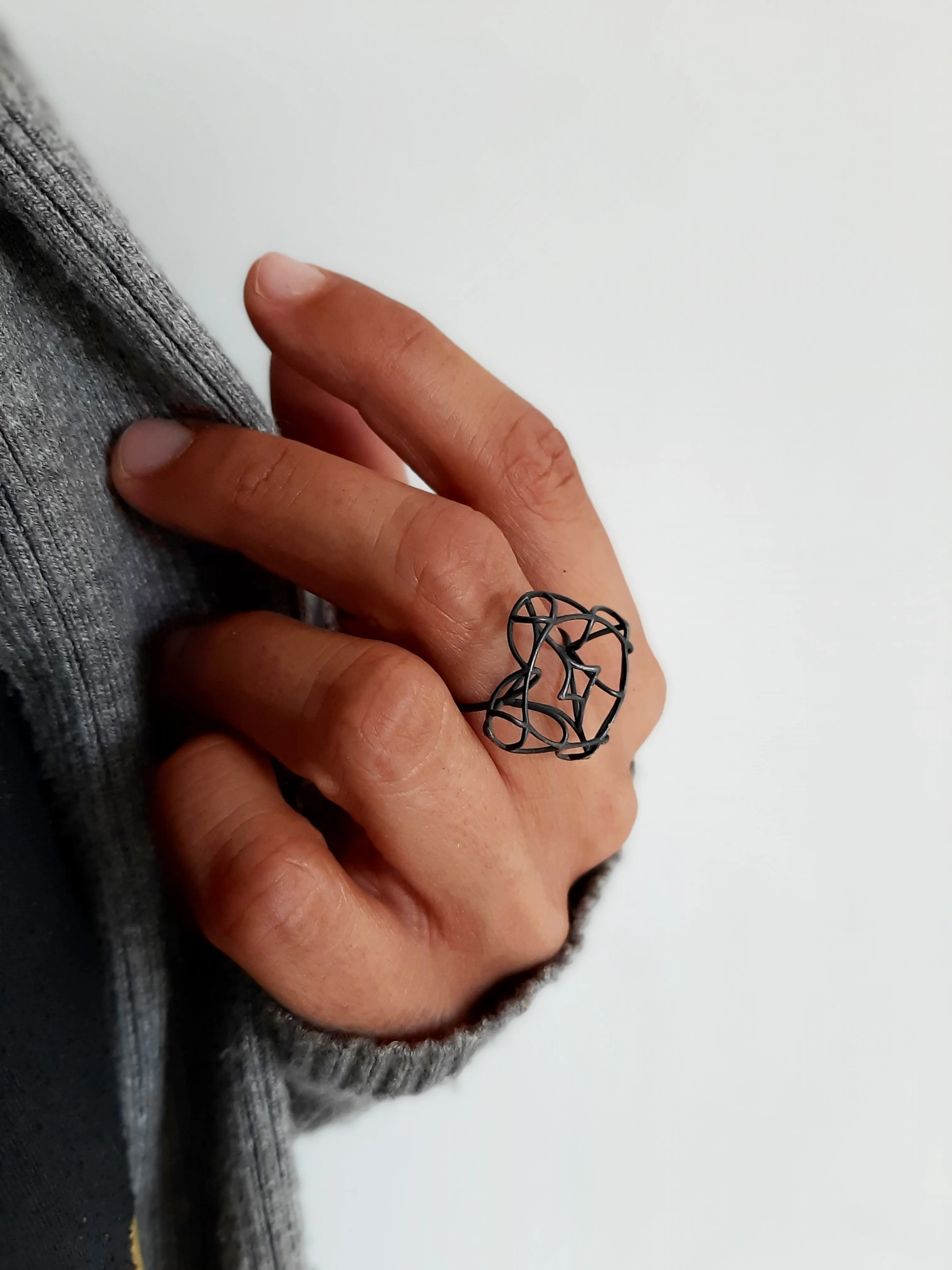 Anfisha Ring