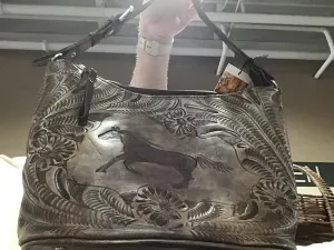 AW104 - Leather Purse w/horse