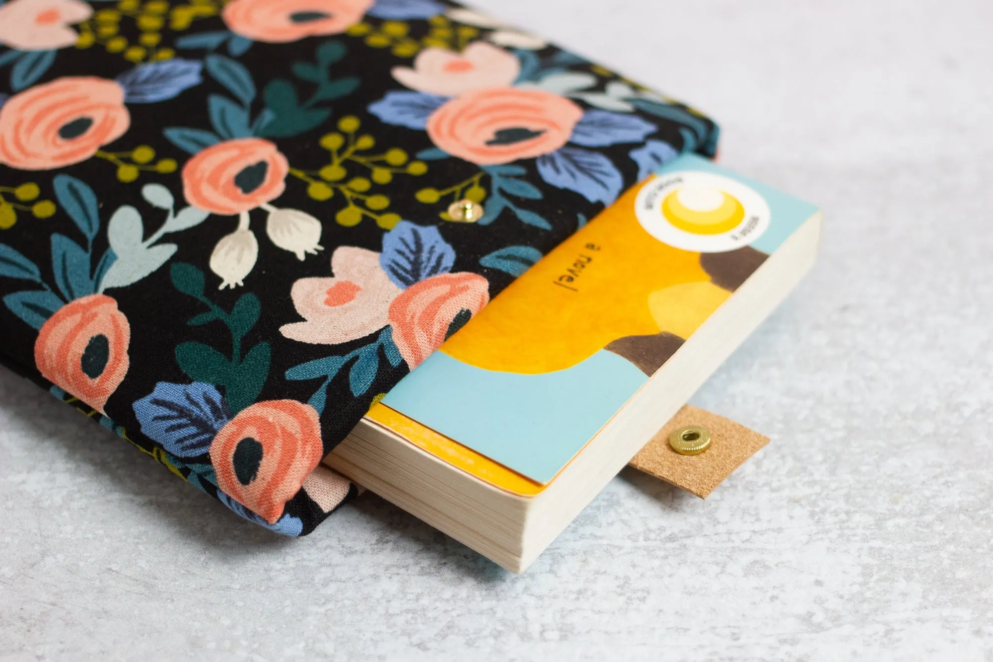 Black Rosa Book Sleeve