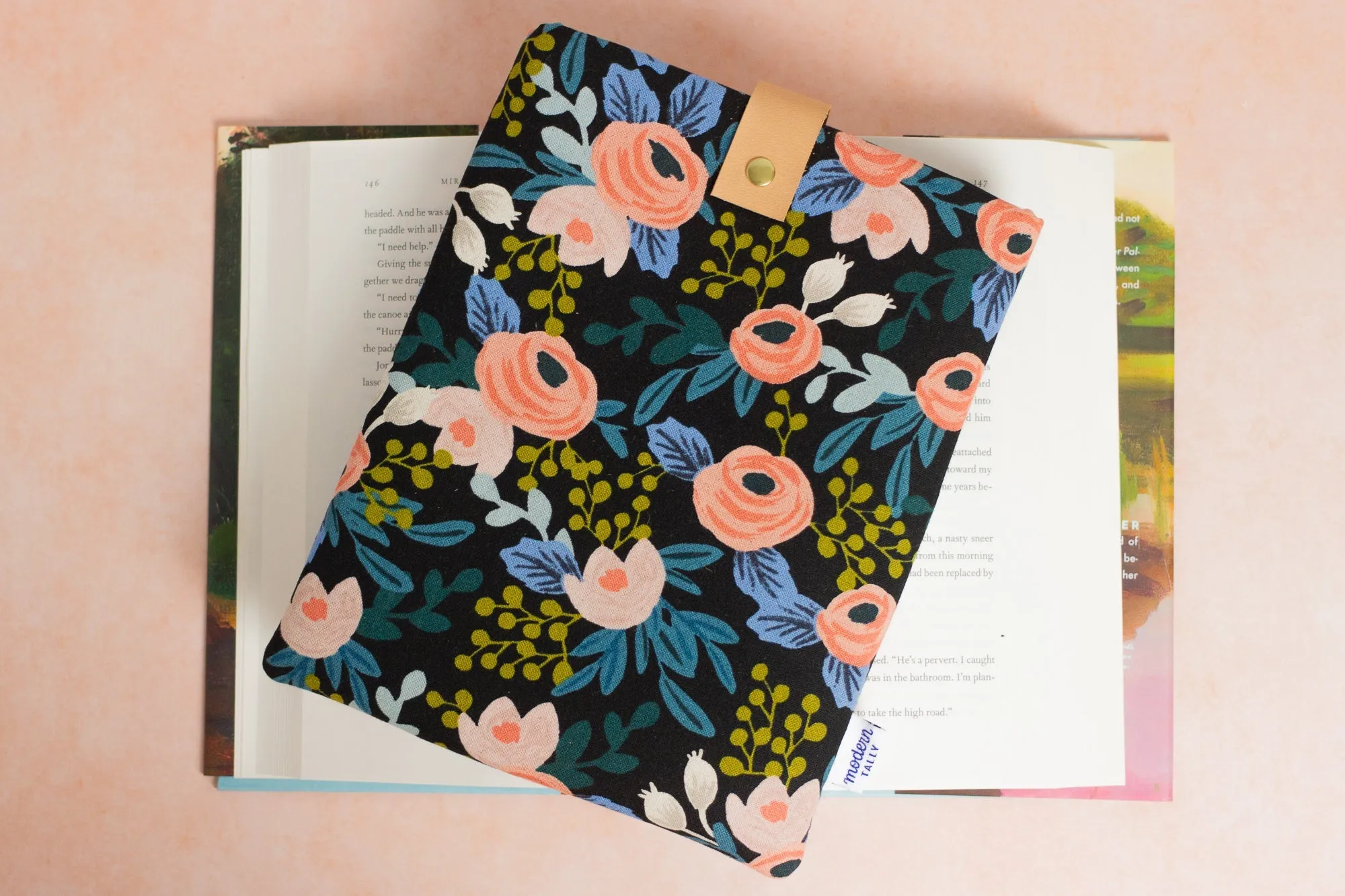 Black Rosa Book Sleeve