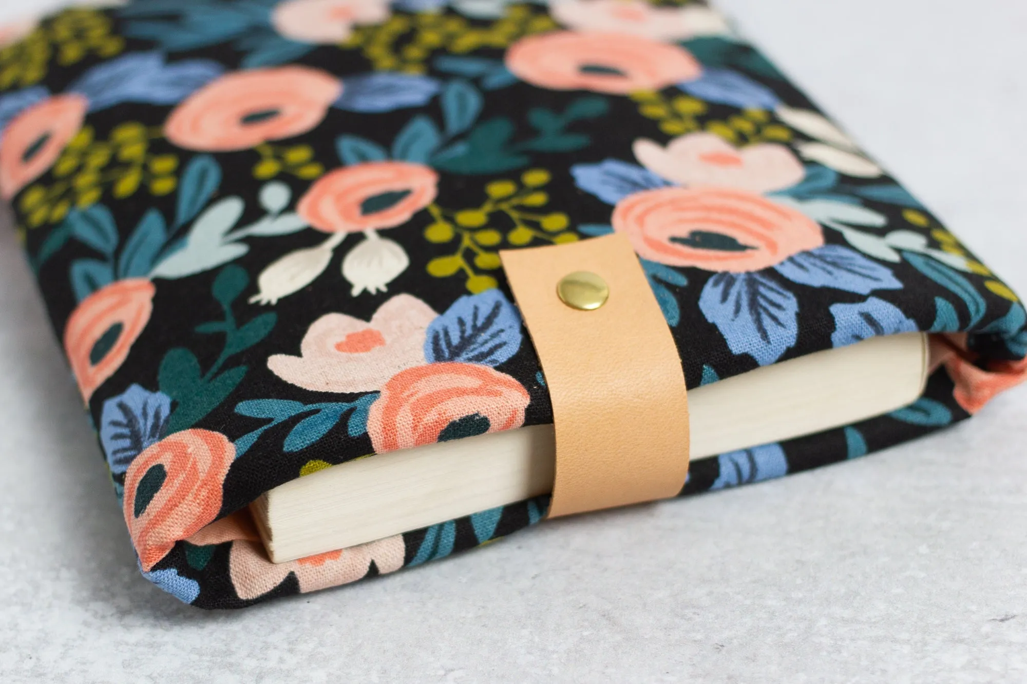 Black Rosa Book Sleeve