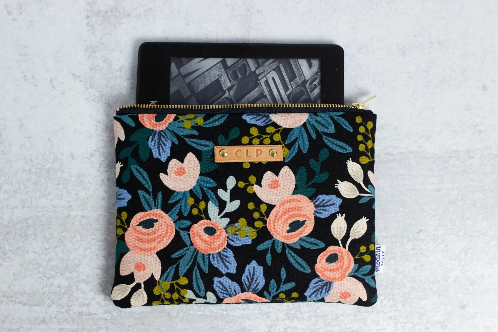 Black Rosa e-Reader Case