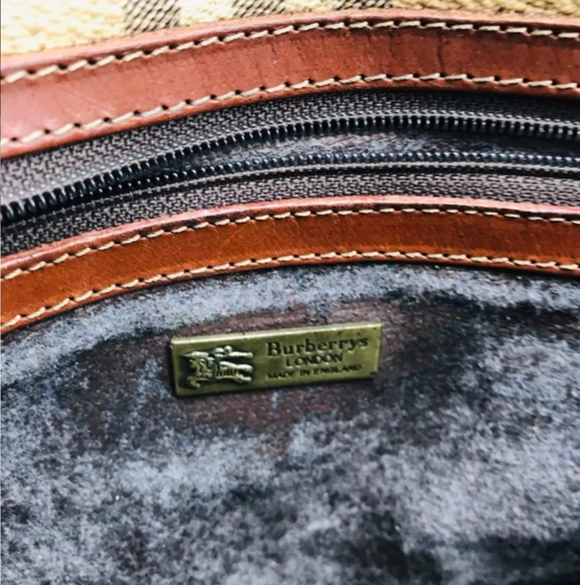 BURBERRY Nova Check Shoulder Bag