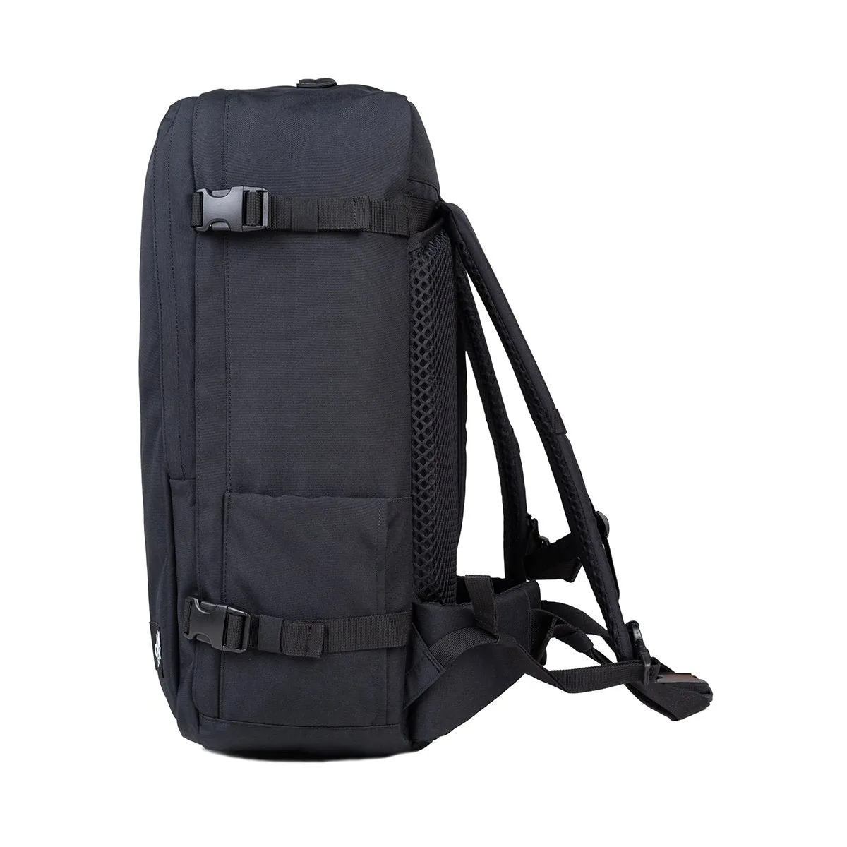 CabinZero Classic Pro 42L (Absolute Black)