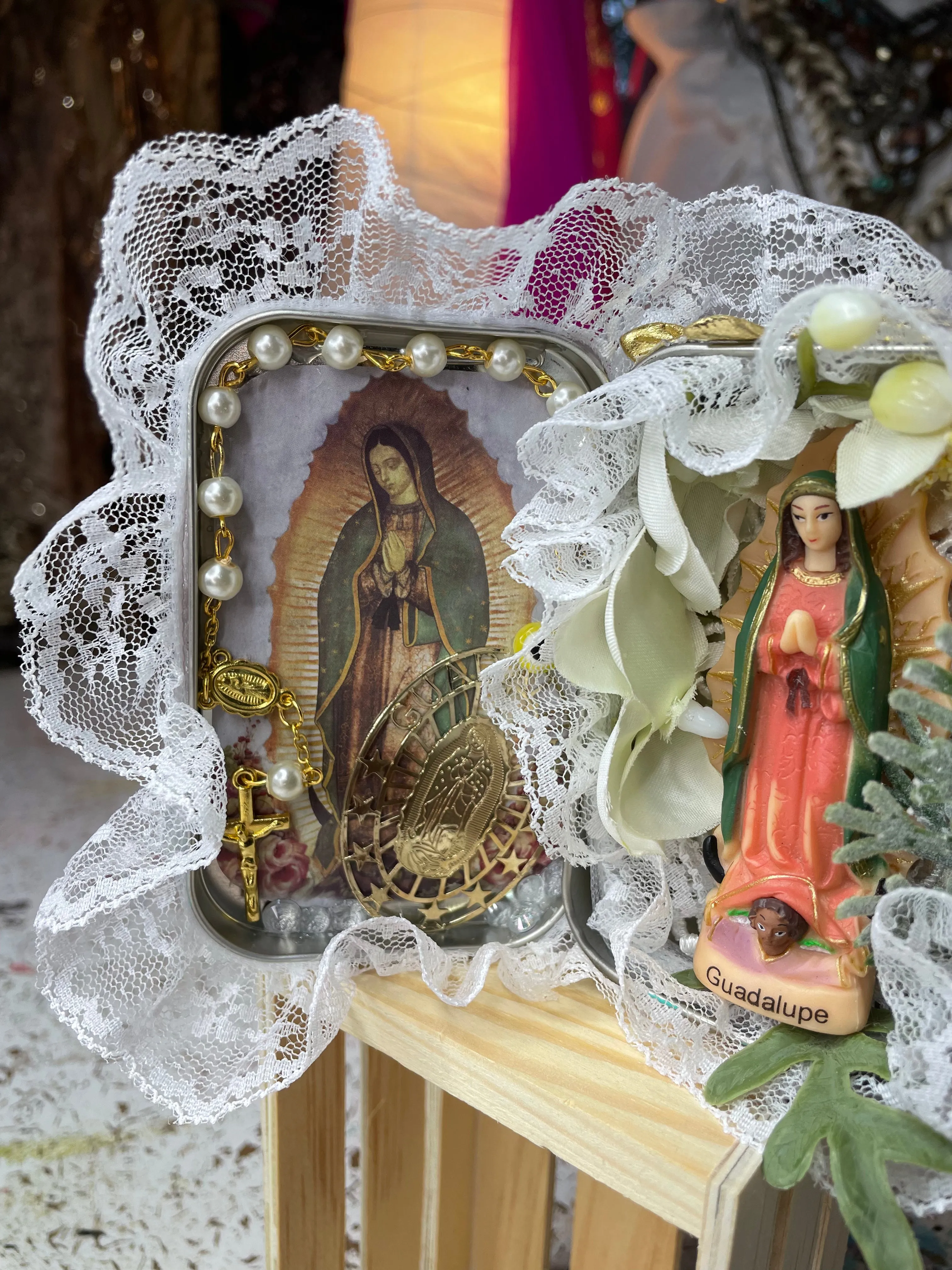 Canvas / little shrine Guadalupana