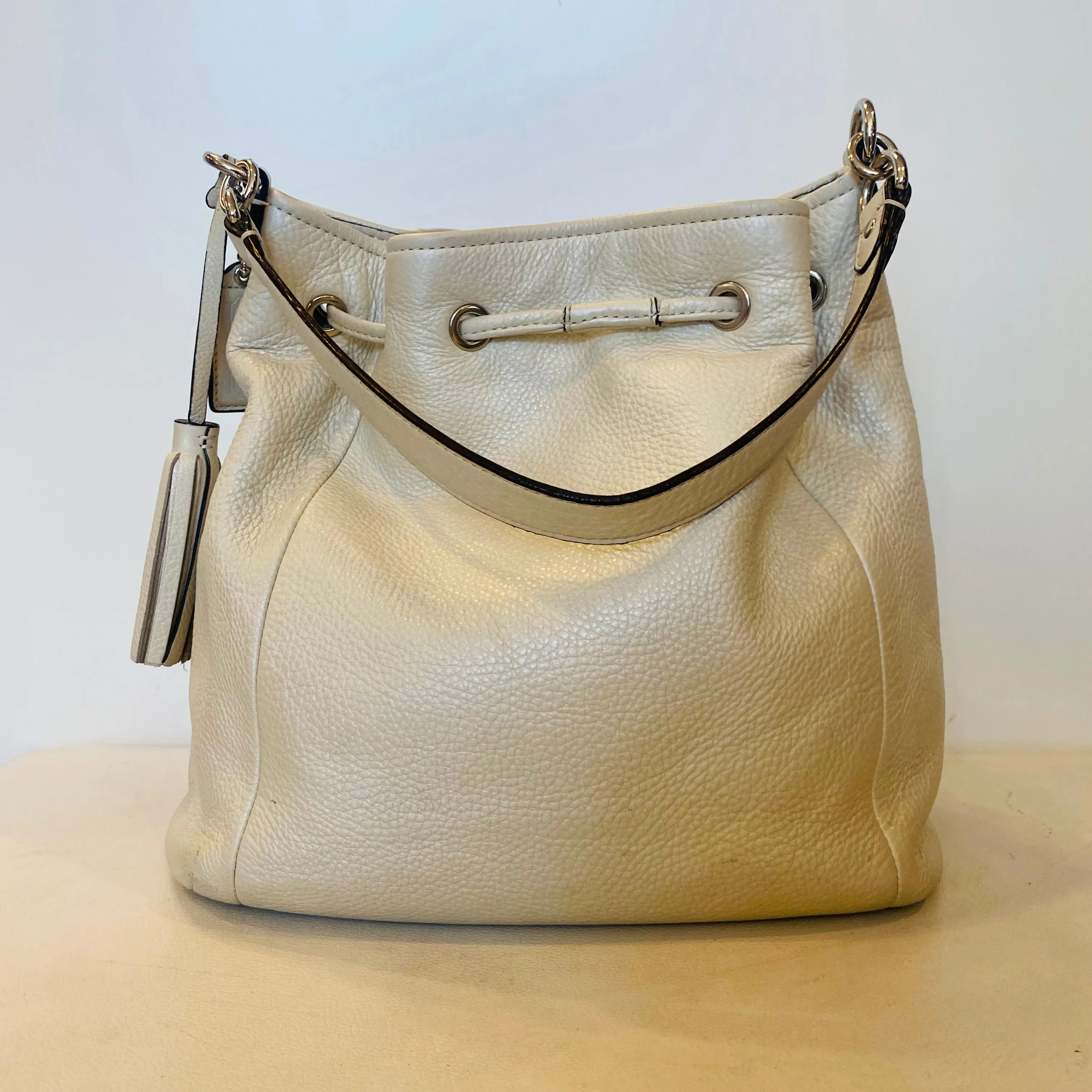 COACH Avery Leather Drawstring Shoulder Bag Pearl/Ivory #F27003