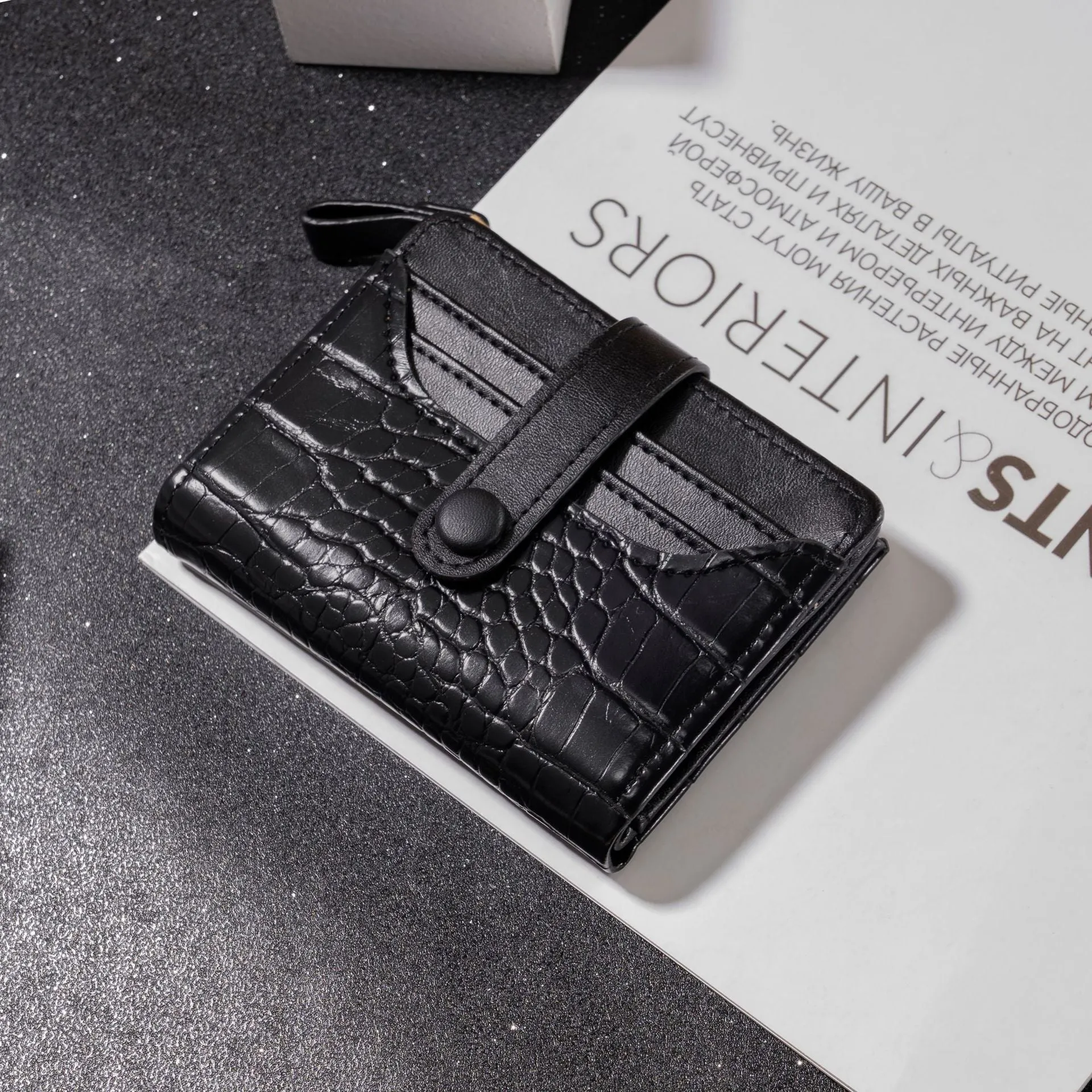 Crocodile Pattern Multi-Card Wallet
