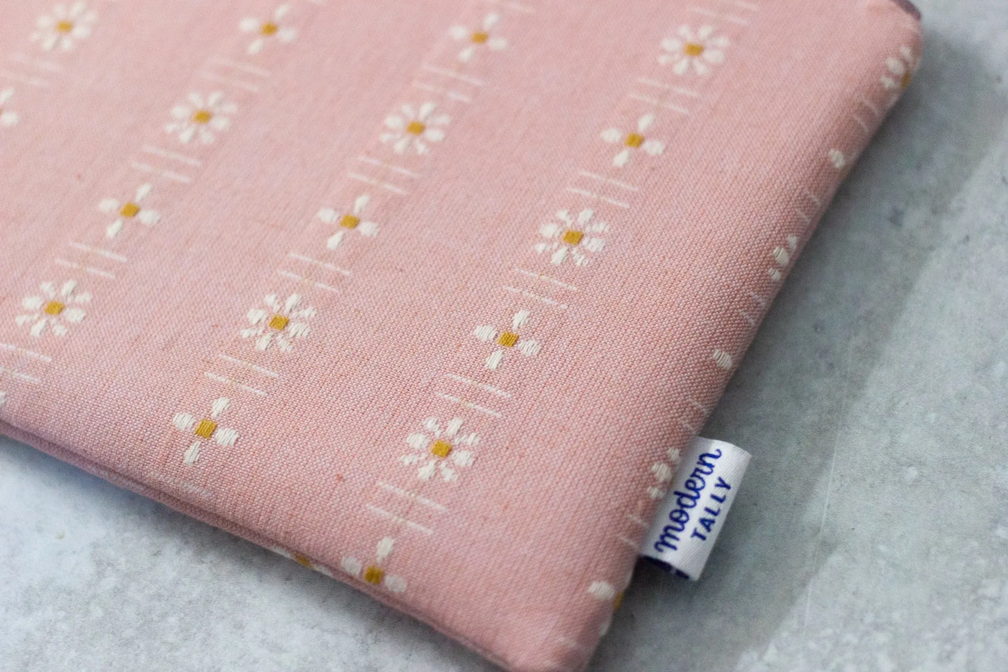 Daisy eReader Case