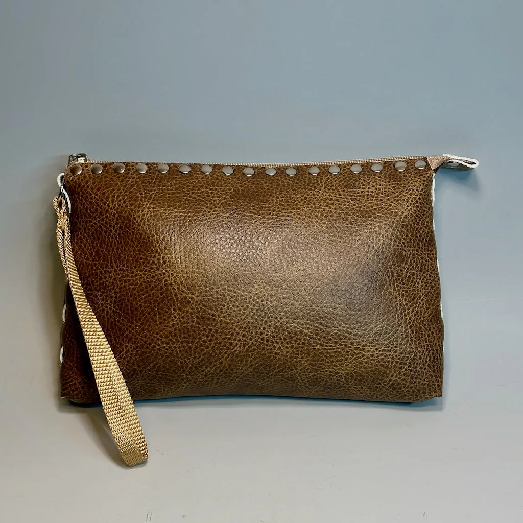 DISTRESSED TOBACCO LEATHER WRISTLET II232