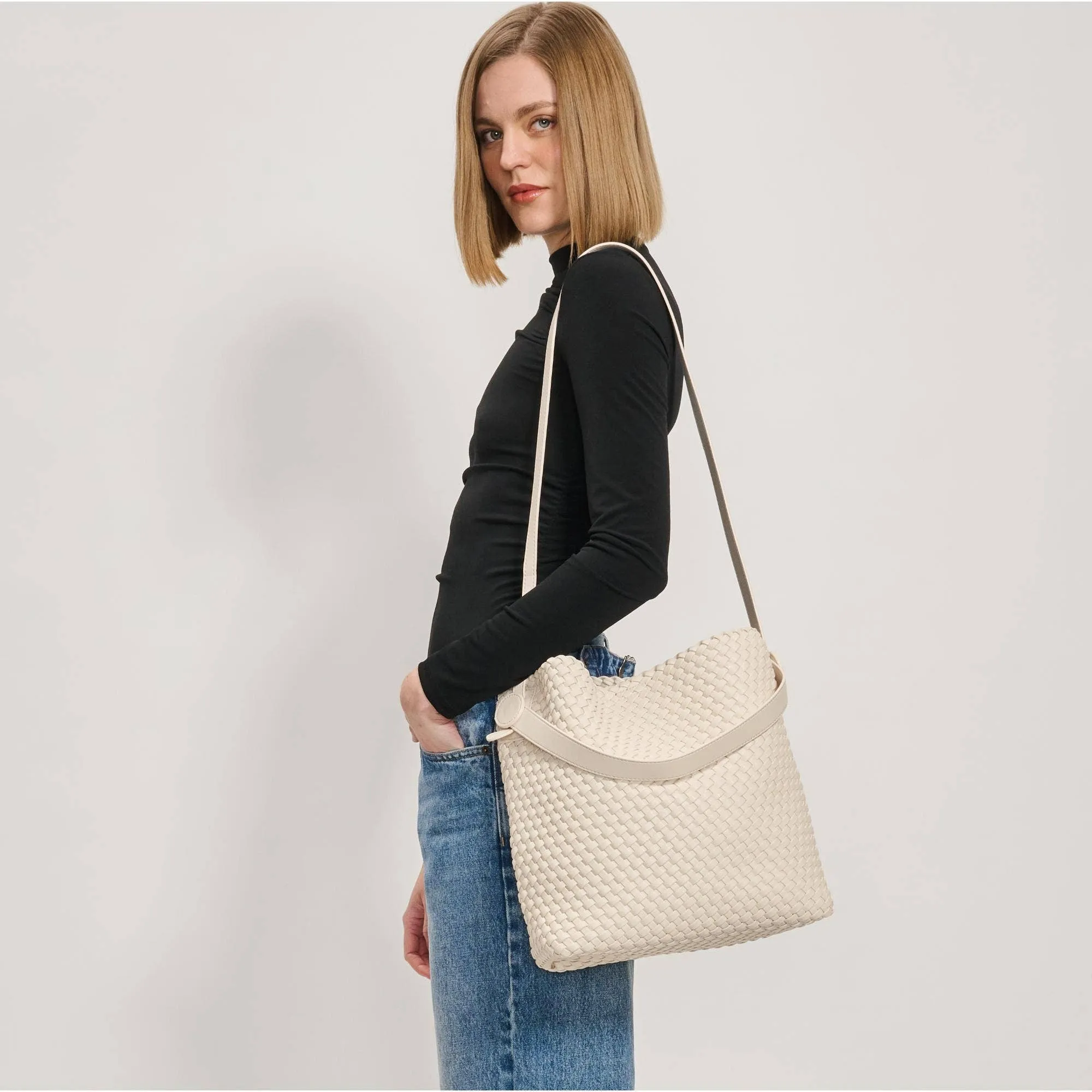 Edith Woven Hobo