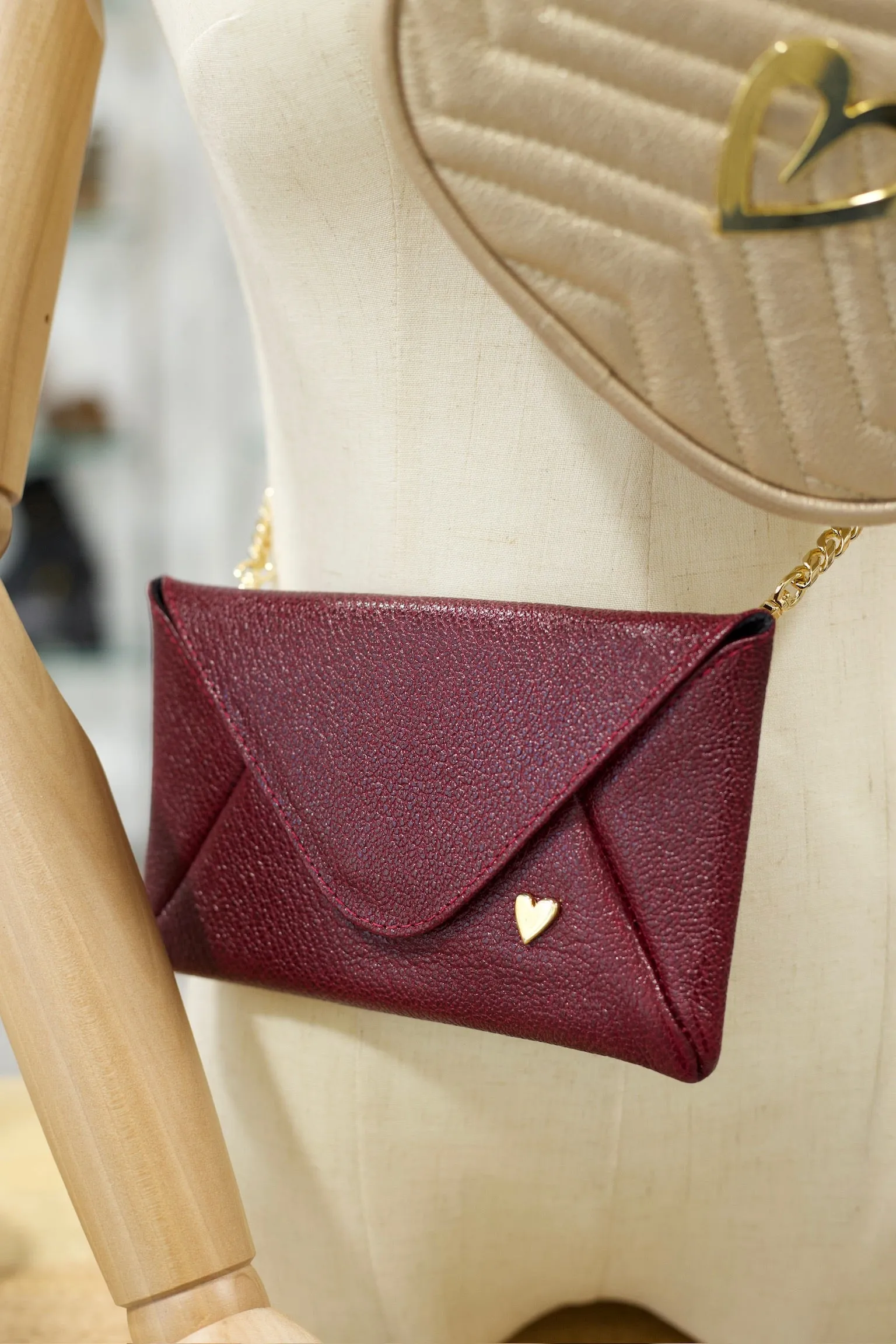 Envelope Chain Wallet - Burgundy