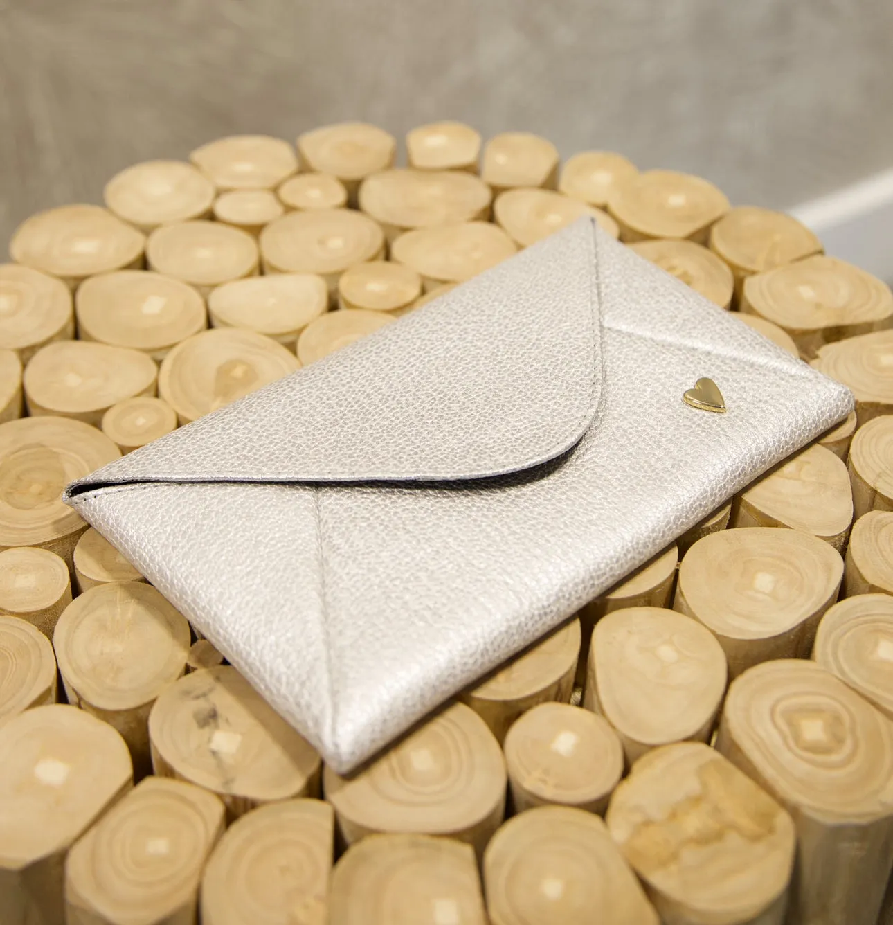Envelope Chain Wallet - Silver [ PRE ORDER ]