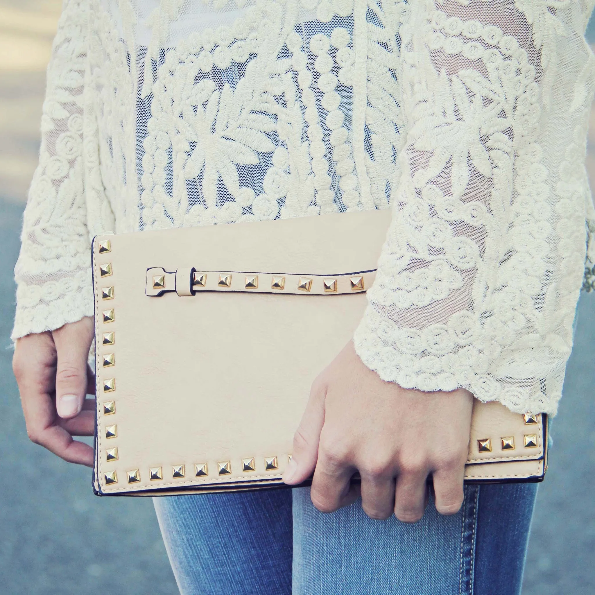 Fabled Waters Cross Body Tote in Cream