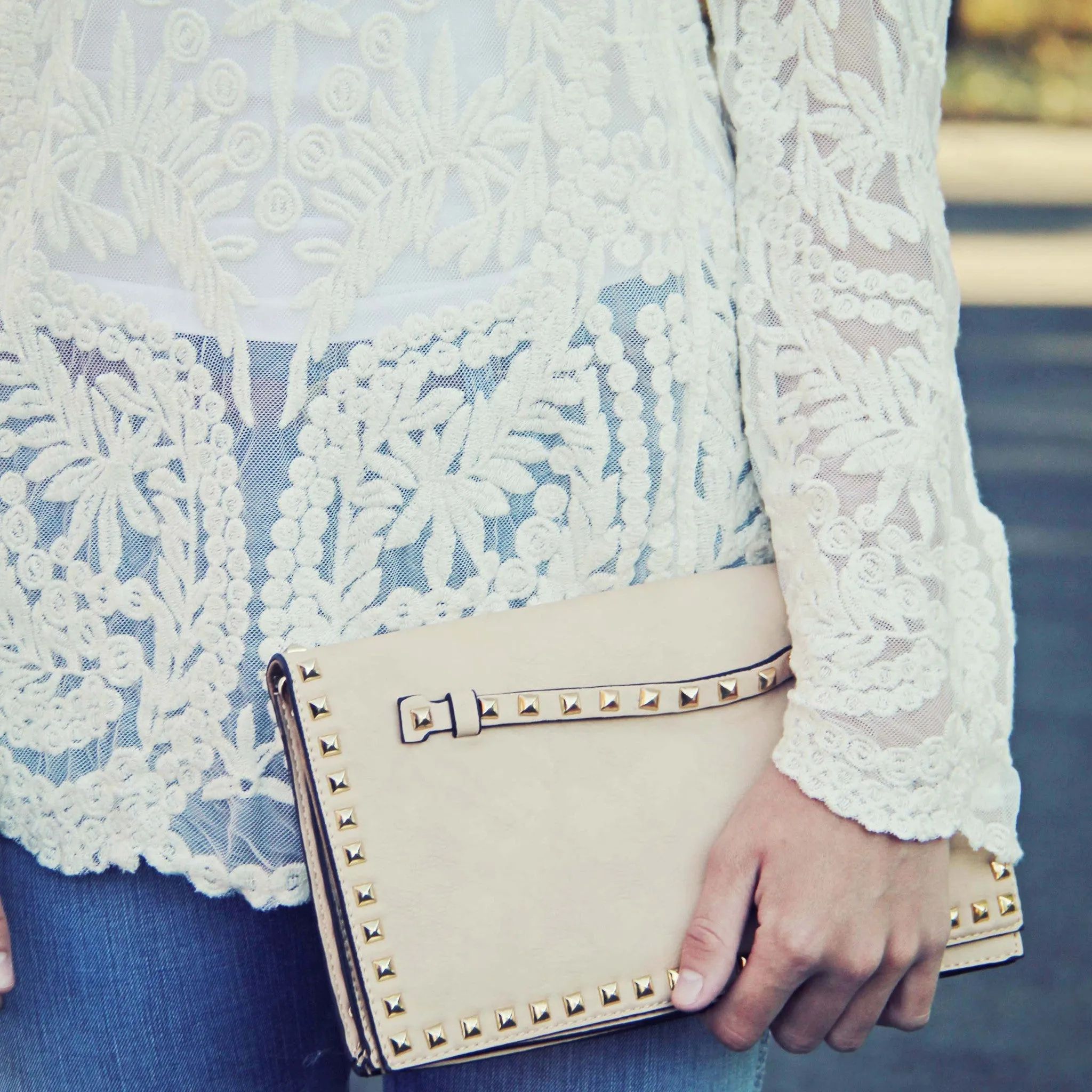 Fabled Waters Cross Body Tote in Cream
