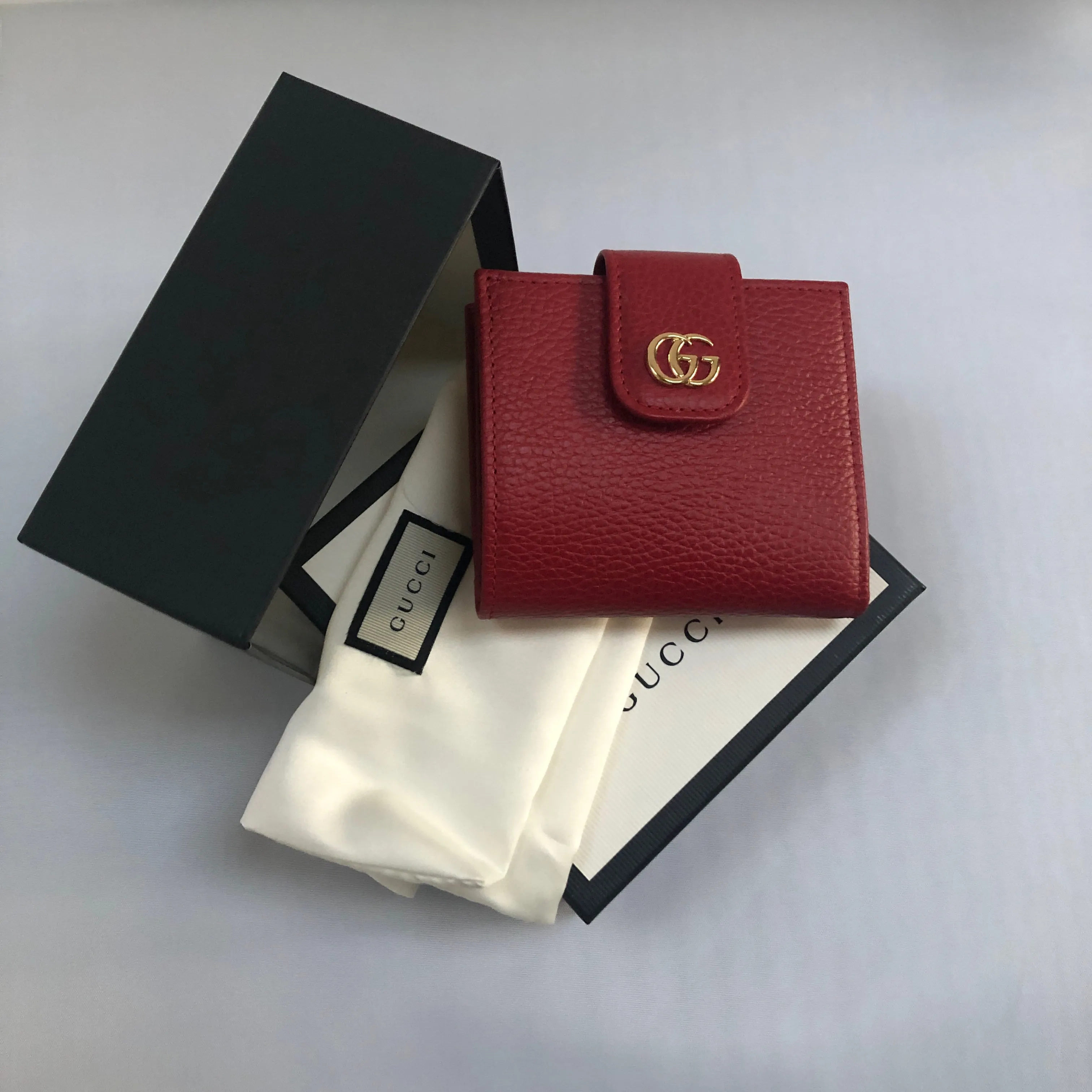 Gucci GG French Wallet in Red