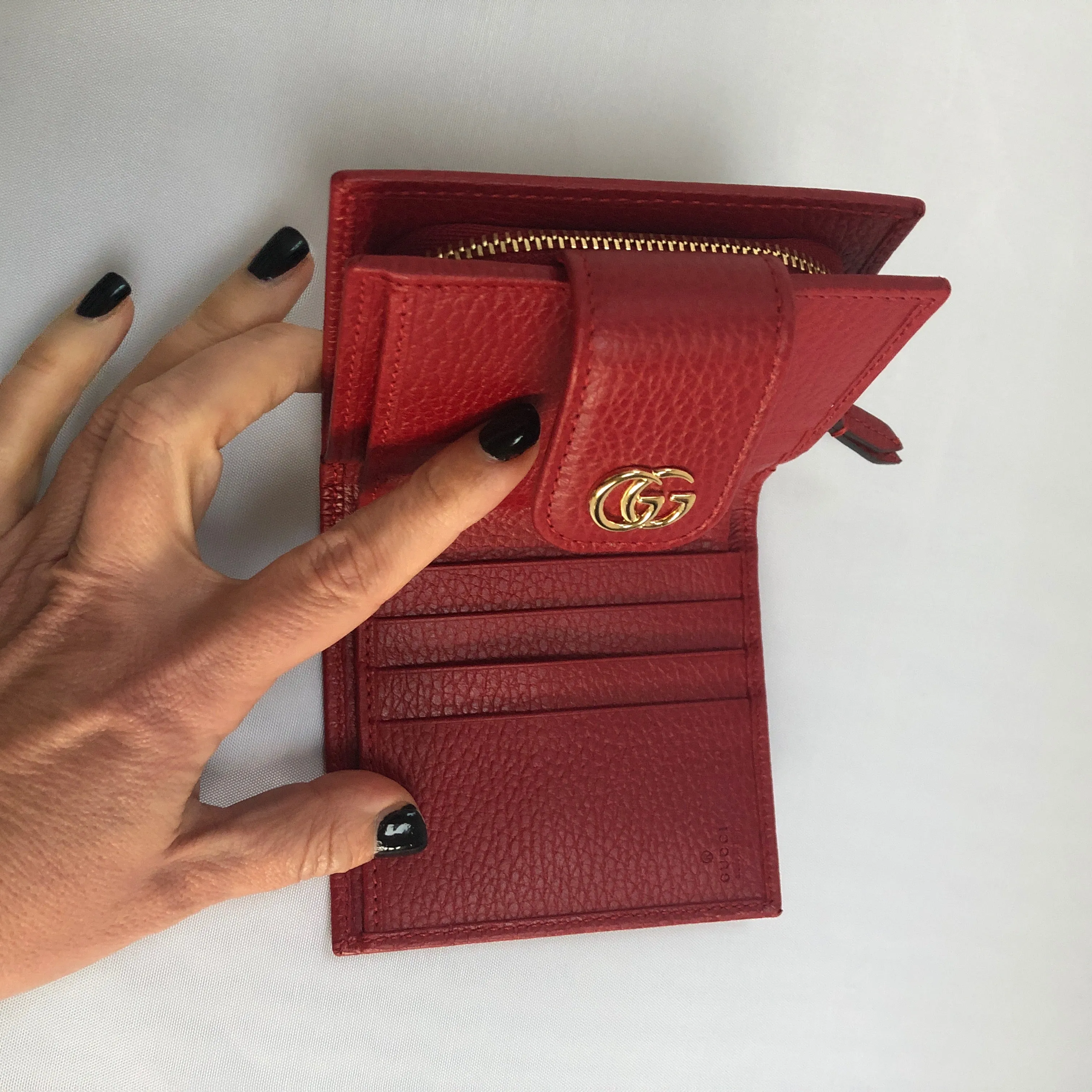 Gucci GG French Wallet in Red