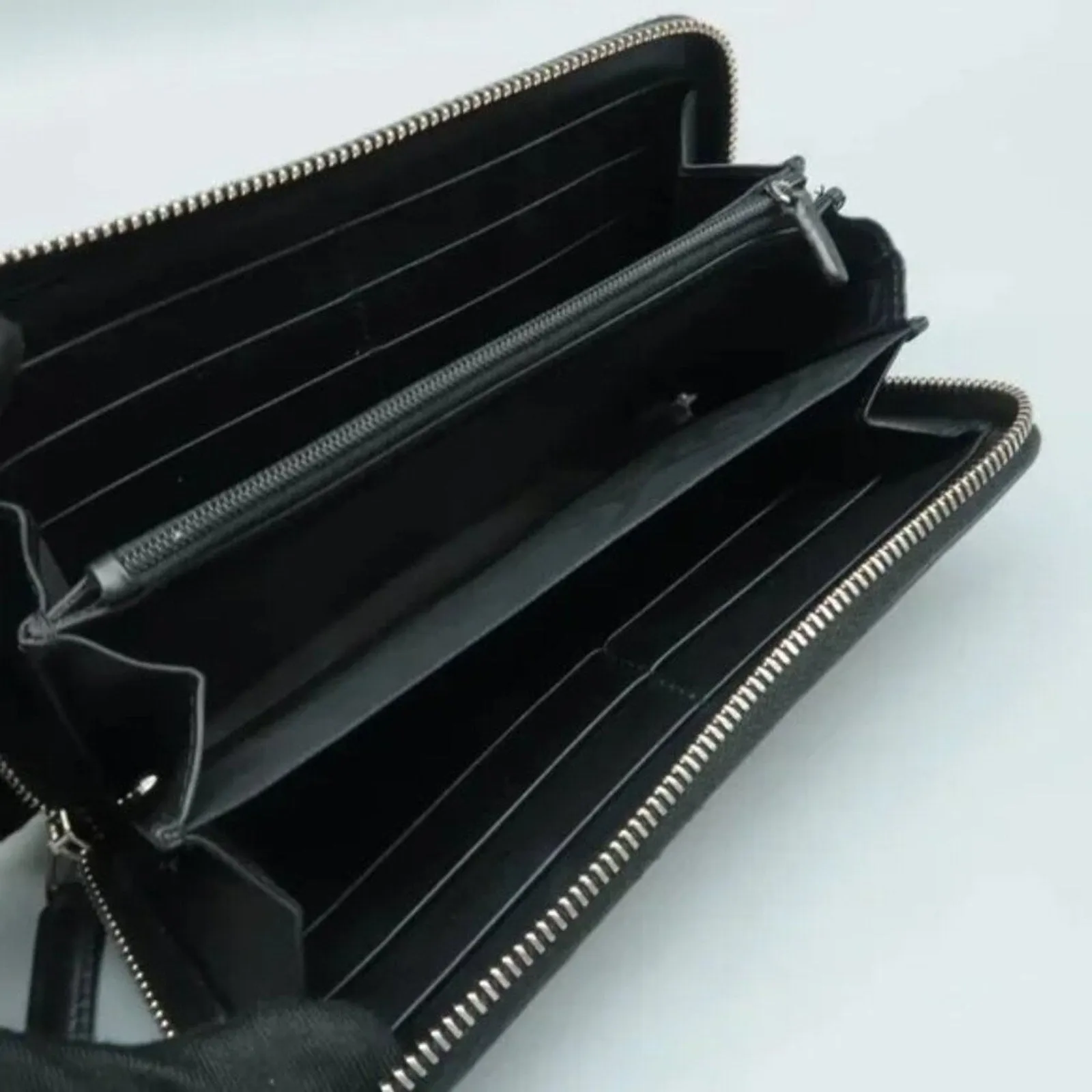 GUCCI Guccissima Black Leather Wallet