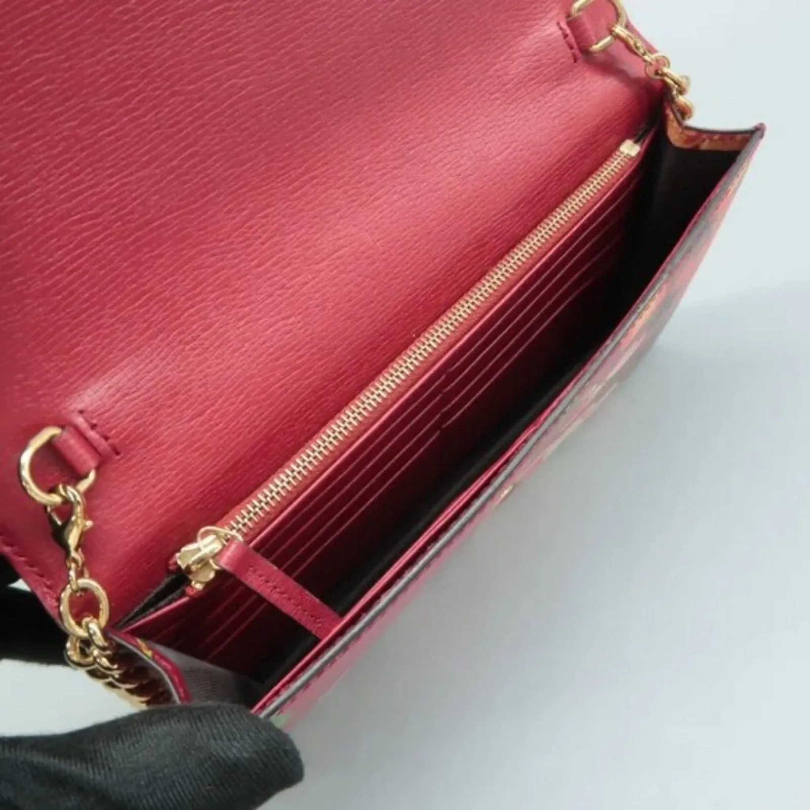 GUCCI Interlocking Red Leather Shoulder Bag