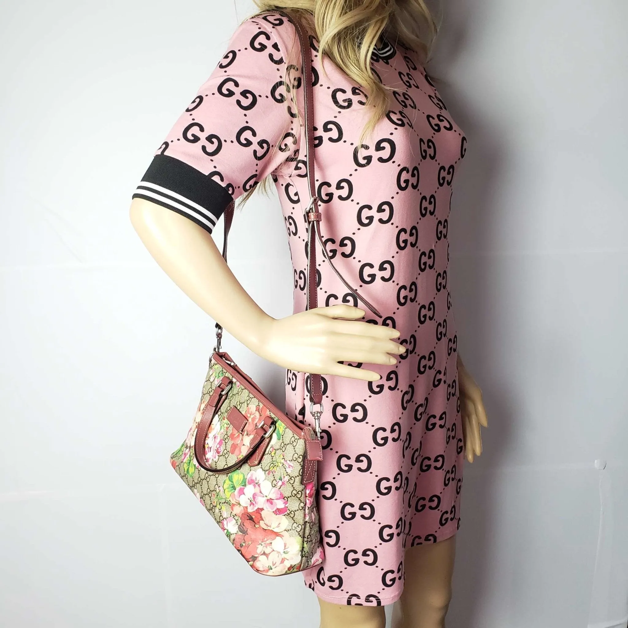 Gucci Supreme Bloom Pink Rose Shoulder Bag