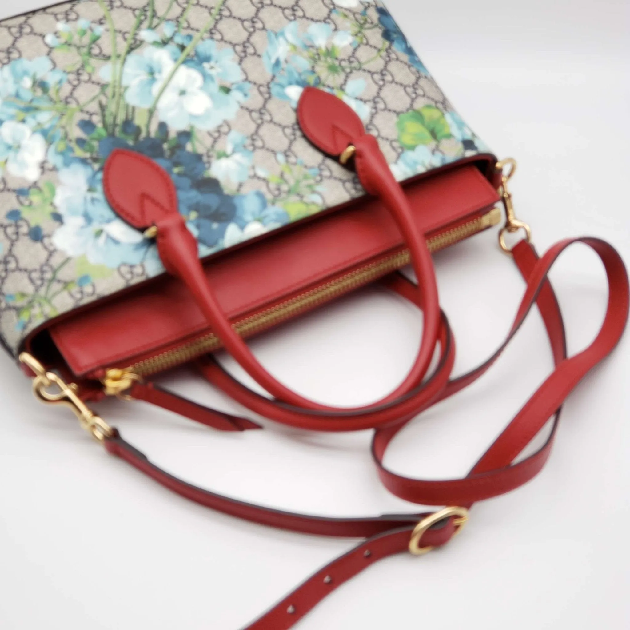 Gucci Supreme Floral Bloom Blue Hand Bag and Shoulder Bag