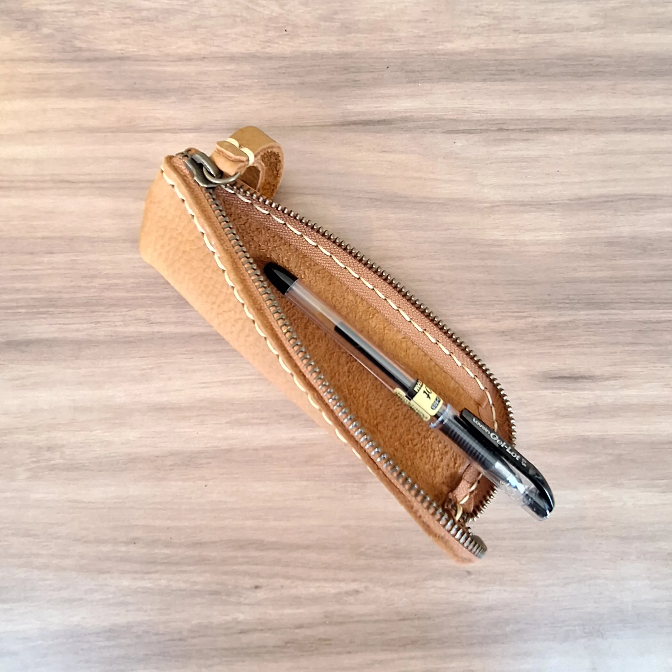 Handcrafted by Harl's Pen Case