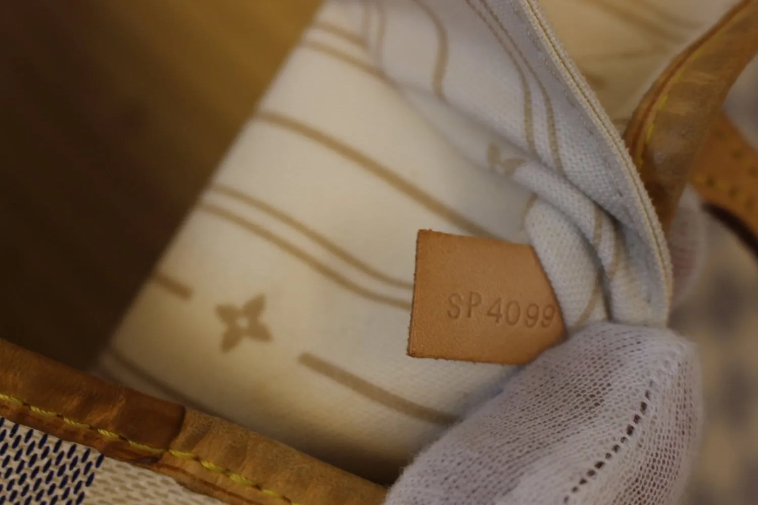 LOUIS VUITTON Damier Azur Neverfull MM Tote Bag