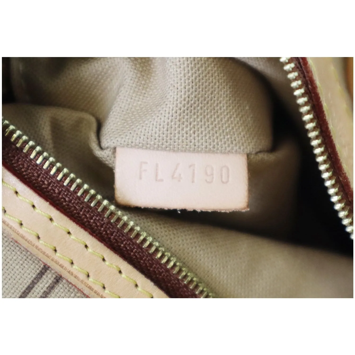 LOUIS VUITTON Delightful GM Monogram Canvas Shoulder Bag Brown