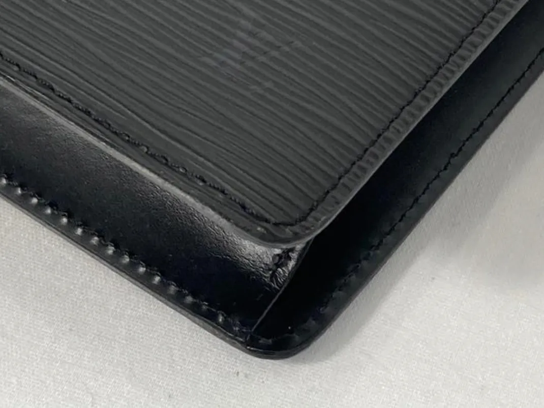 Louis Vuitton Epi Leather Pochette Homme in Black