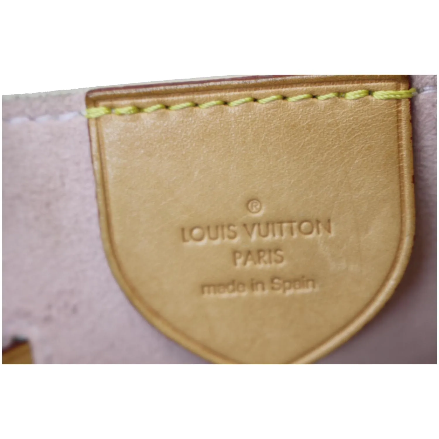 LOUIS VUITTON Girolata Damier Azur Shoulder Bag White