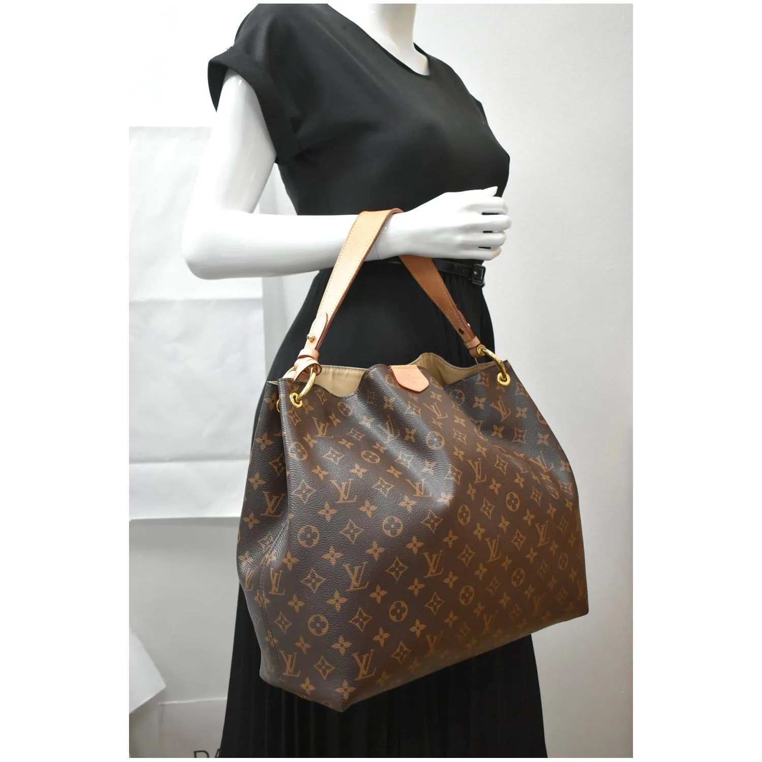 LOUIS VUITTON  Graceful MM Monogram Canvas Shoulder Bag Brown
