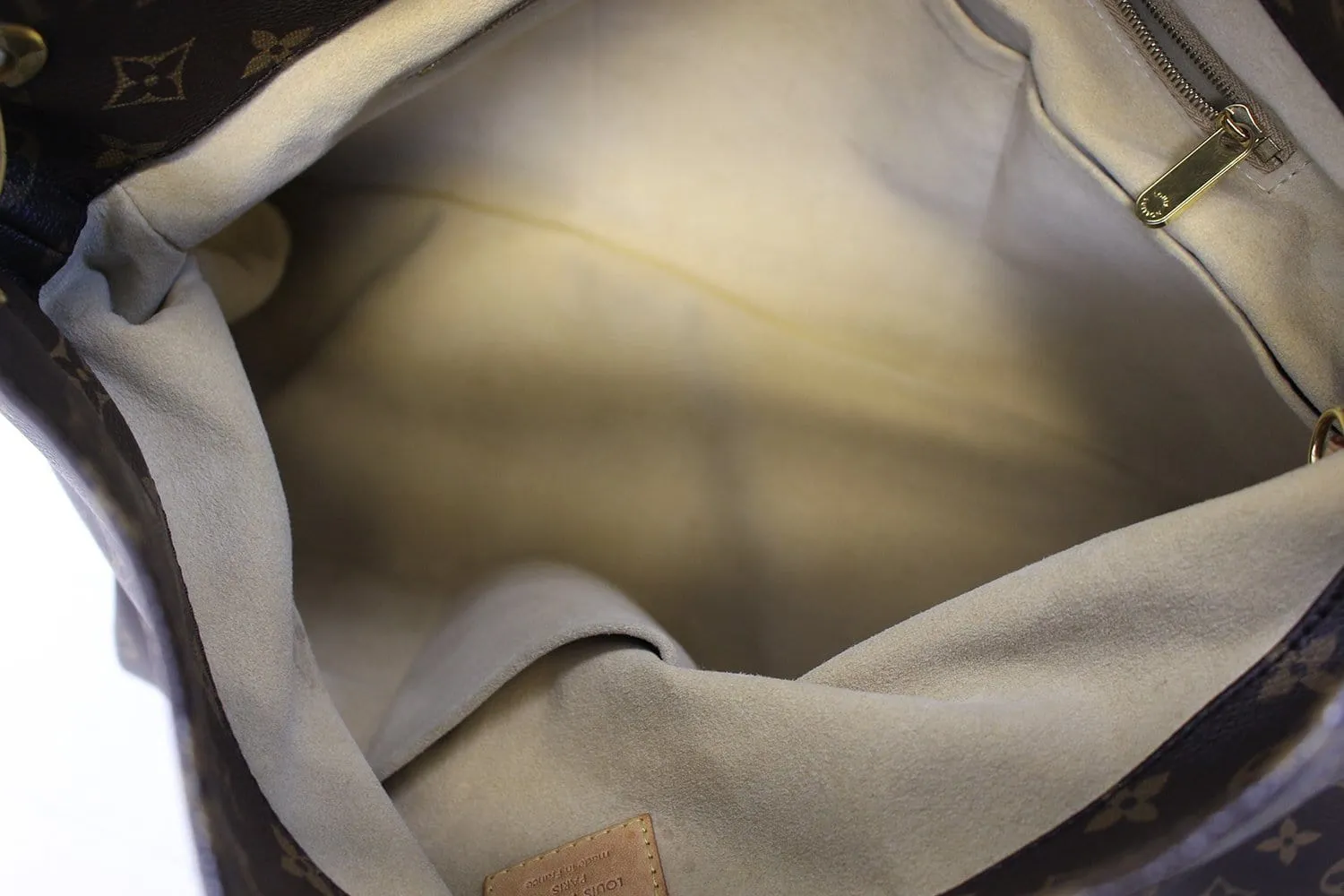LOUIS VUITTON Handbag Artsy MM Monogram Canvas Tote Handbag