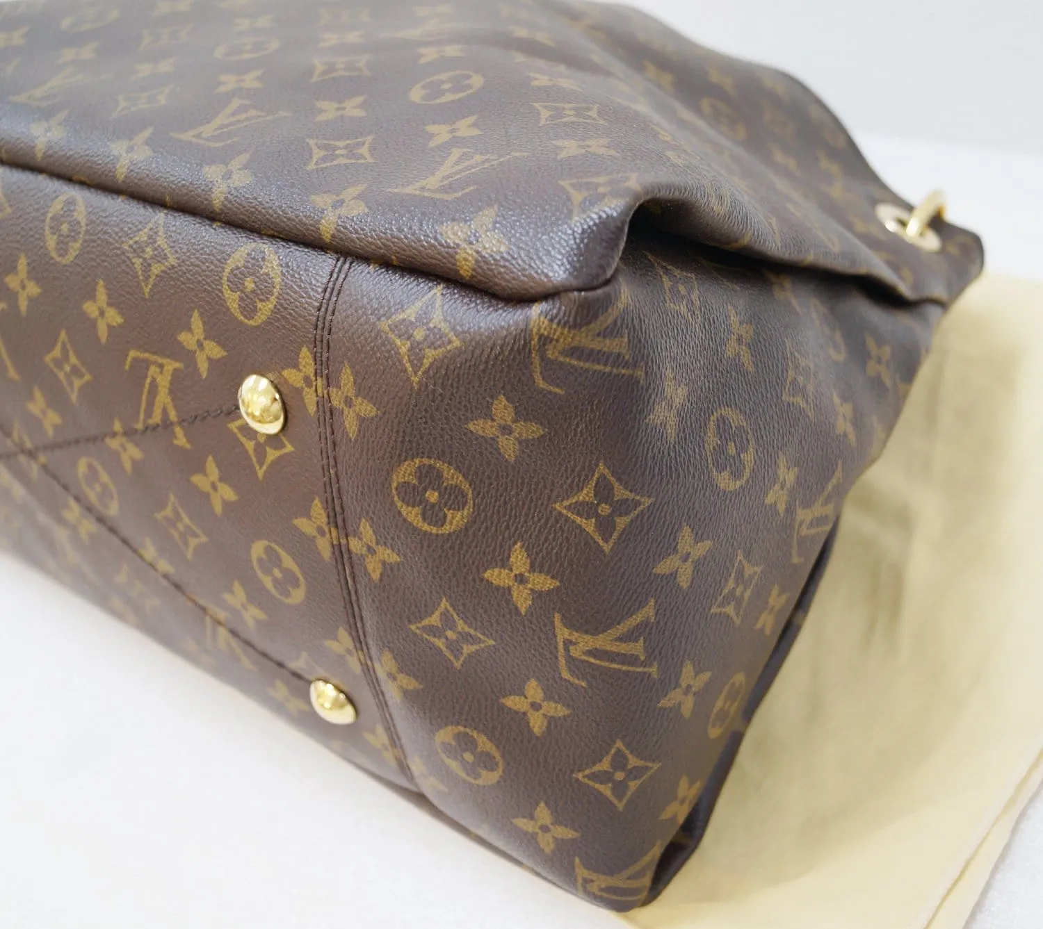 LOUIS VUITTON Monogram Canvas Artsy MM Hobo Shoulder Bag