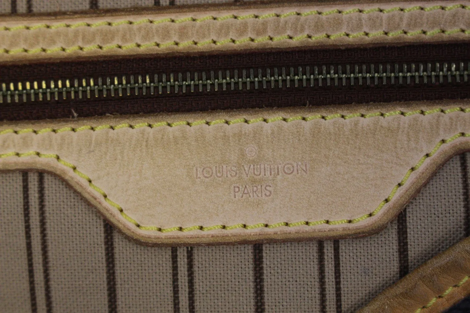 LOUIS VUITTON Monogram Canvas Delightful MM Shoulder Bag