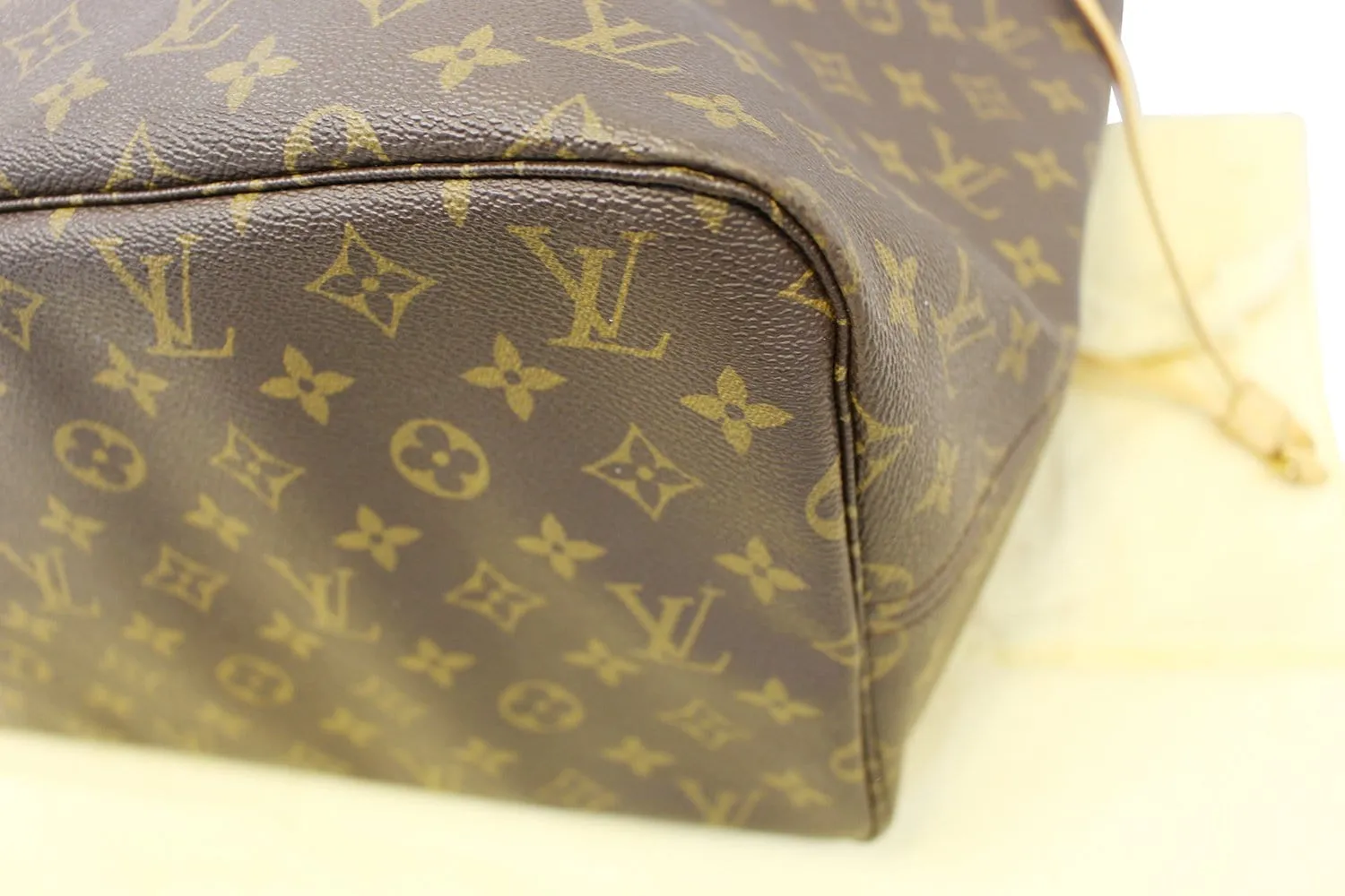 LOUIS VUITTON Monogram Canvas Neverfull GM Brown Tote Bag