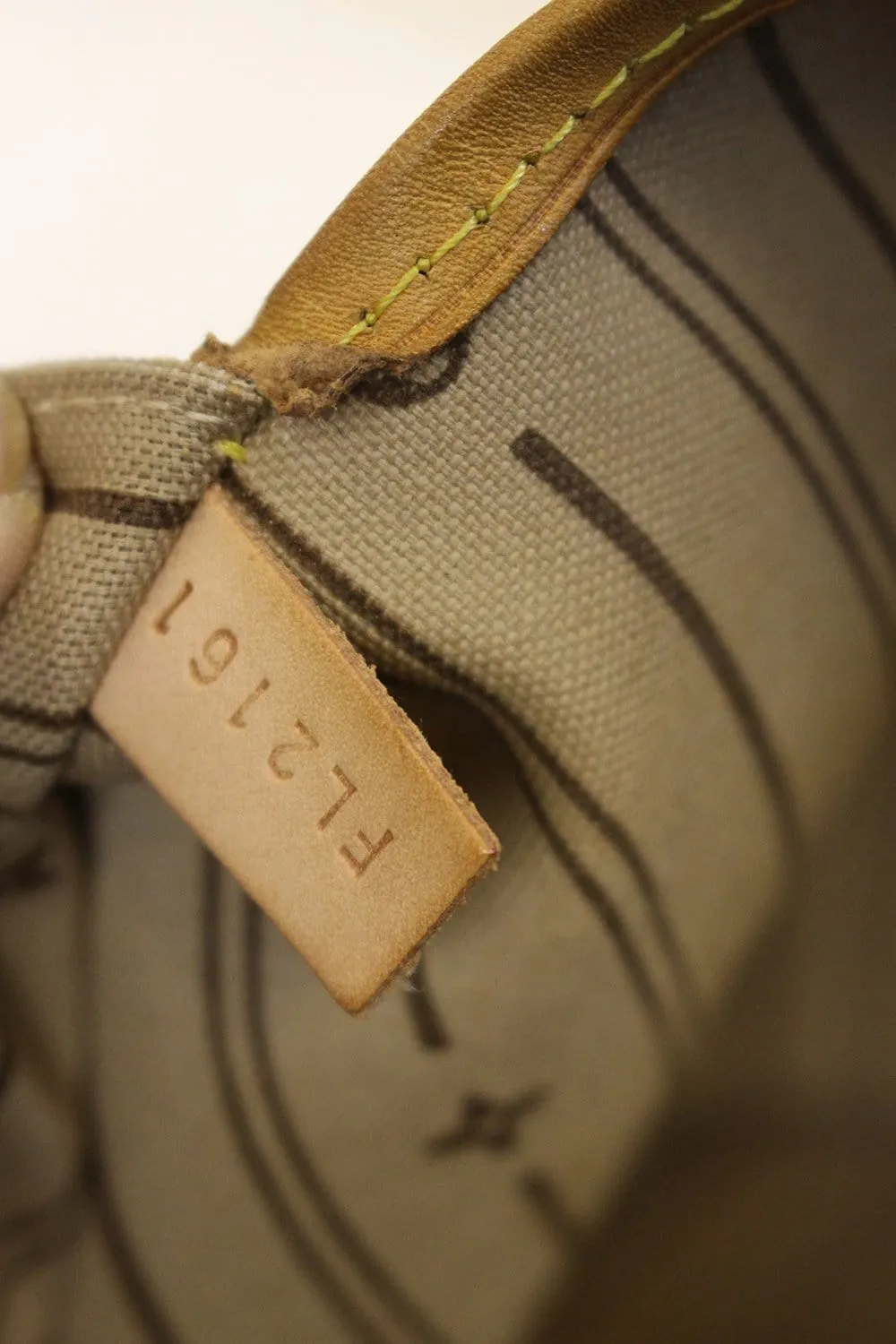 LOUIS VUITTON Monogram Canvas Neverfull GM Brown Tote Bag