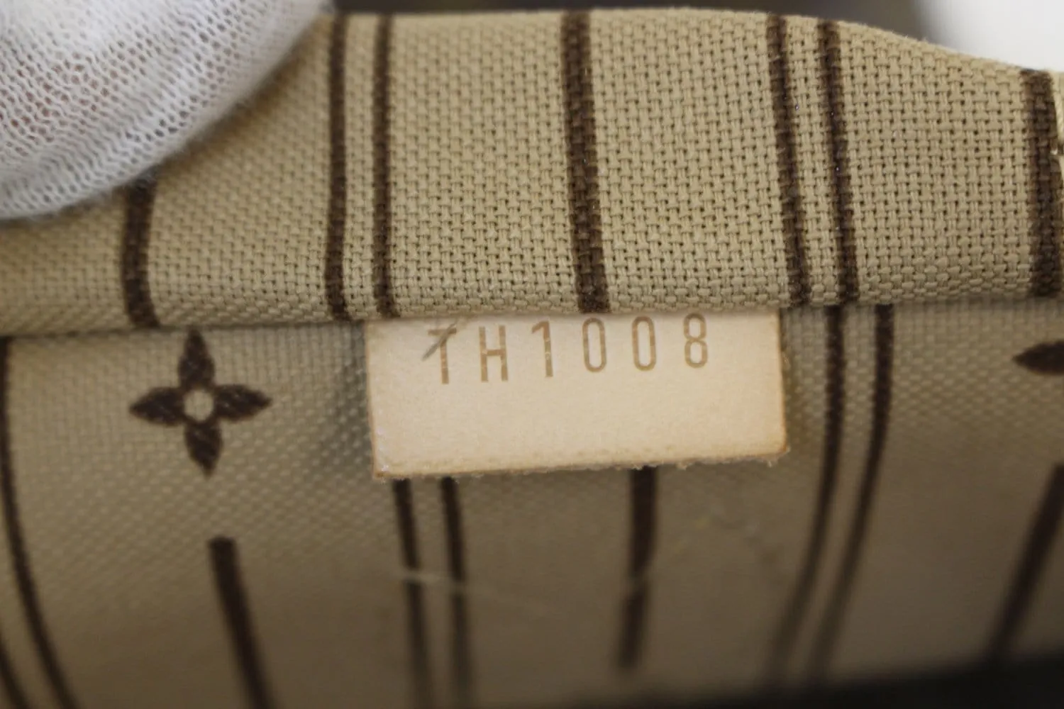 LOUIS VUITTON Monogram Canvas Neverfull PM Tote Shoulder Bag