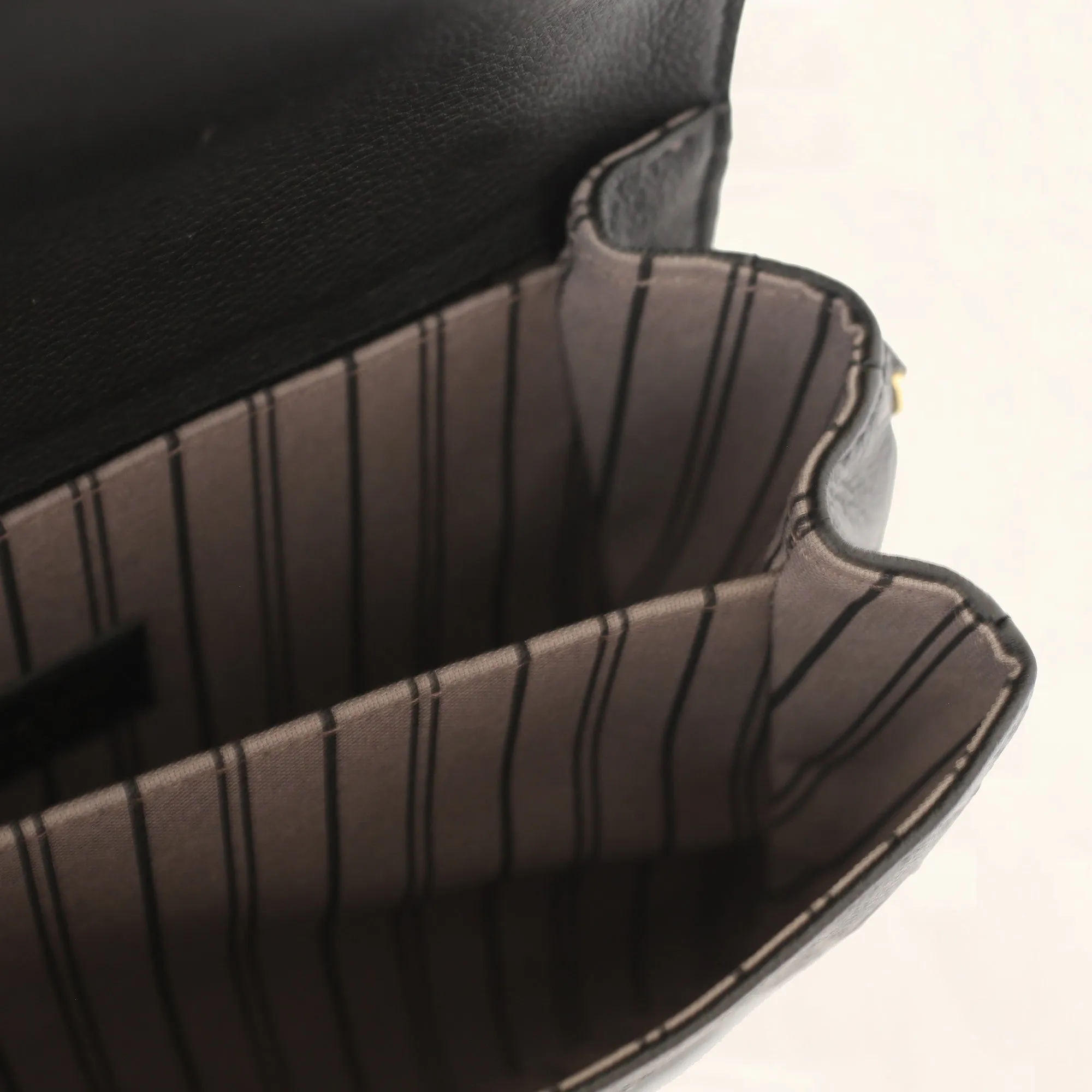 Louis Vuitton | Monogram Empreinte Metis Pochette  | One Size