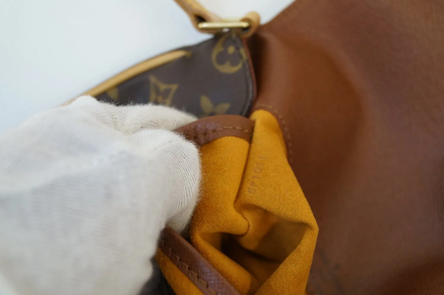 LOUIS VUITTON Monogram Musette Tango Shoulder Bag