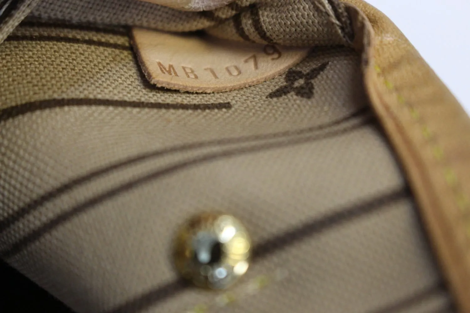 LOUIS VUITTON Monogram Neverfull PM Tote Bag