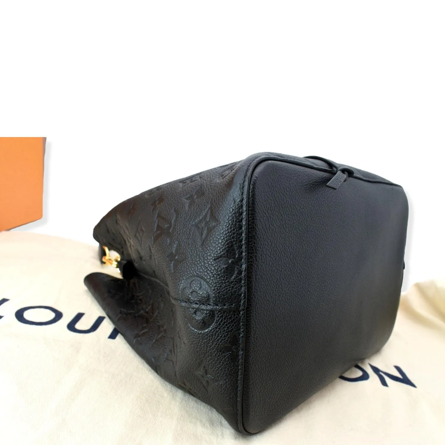 LOUIS VUITTON NeoNoe MM  Monogram Empreinte Shoulder Bag Black