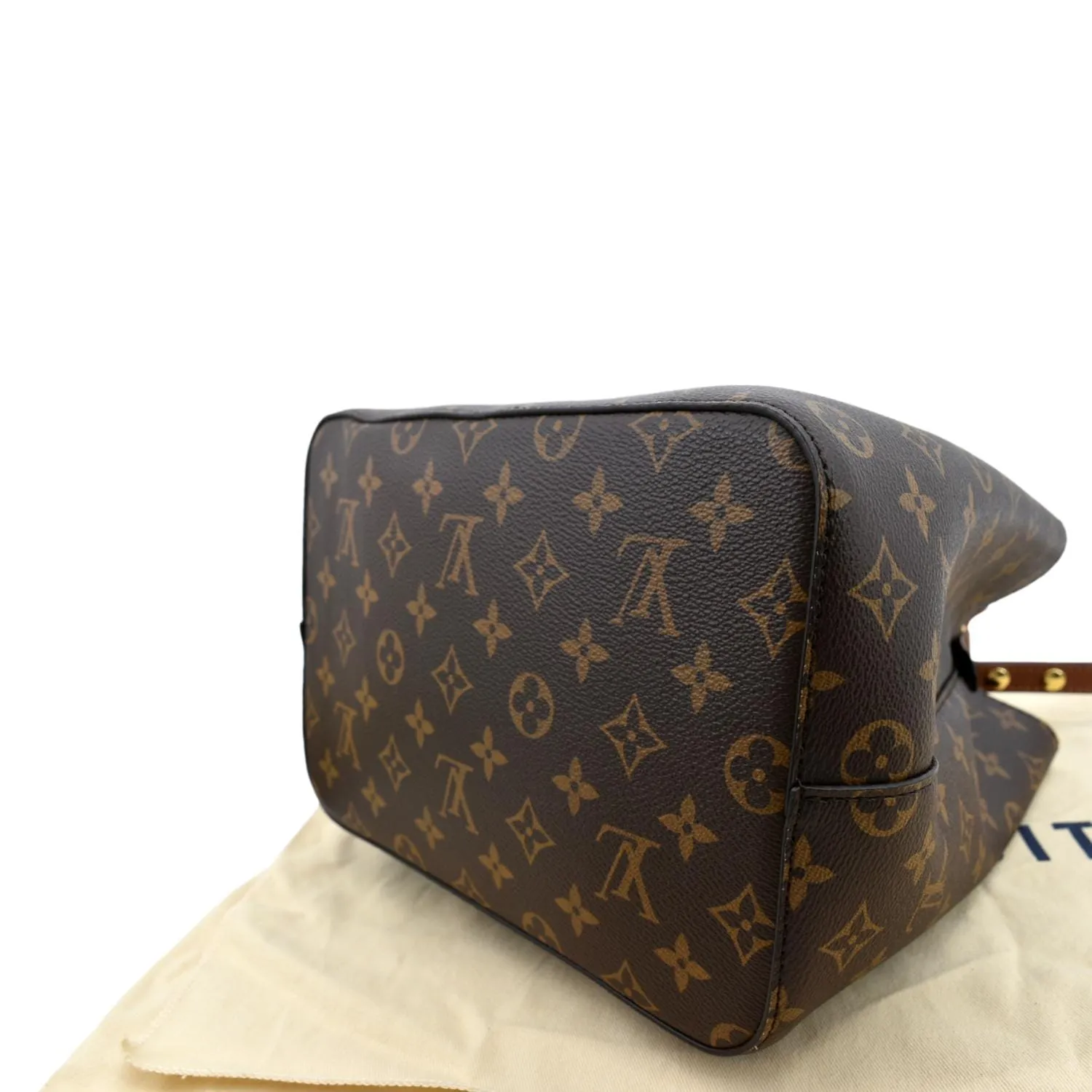 LOUIS VUITTON NeoNoe Monogram Canvas Crossbody Bag Caramel