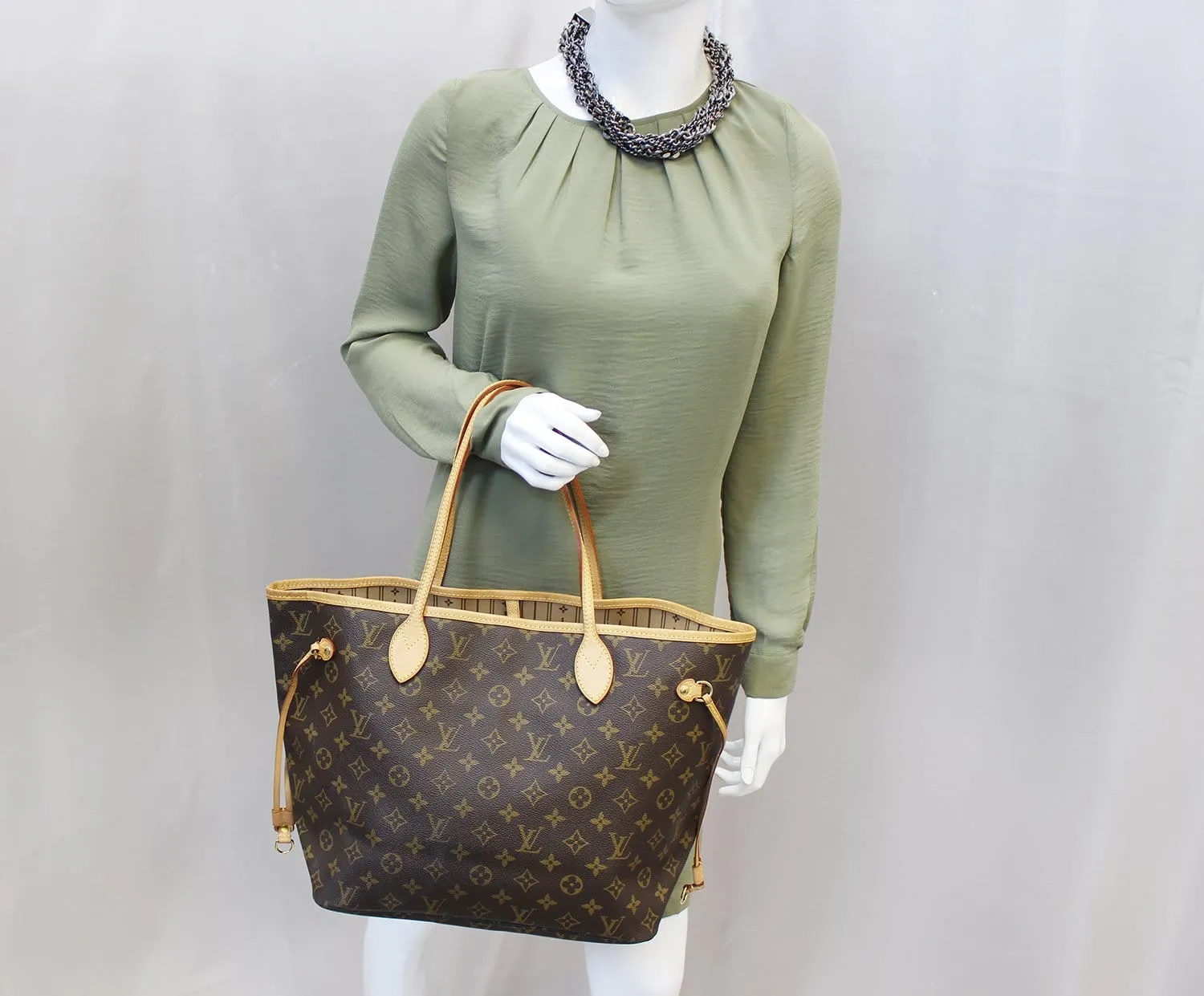 LOUIS VUITTON Neverfull MM Monogram Canvas Brown Tote Bag